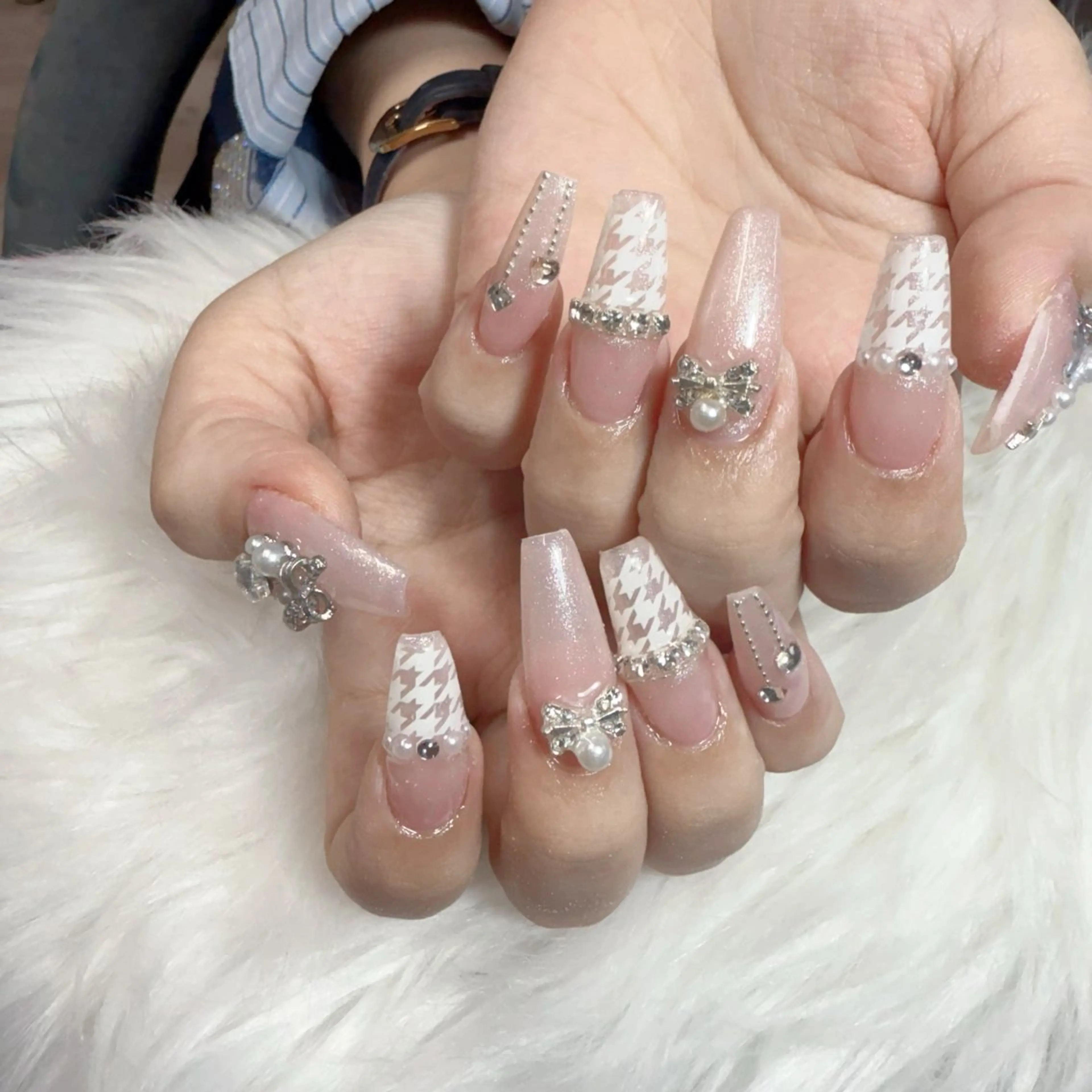 ネイル ハンドネイル 🎀nana🫧 ワンホンネイル🎀のネイルデザイン