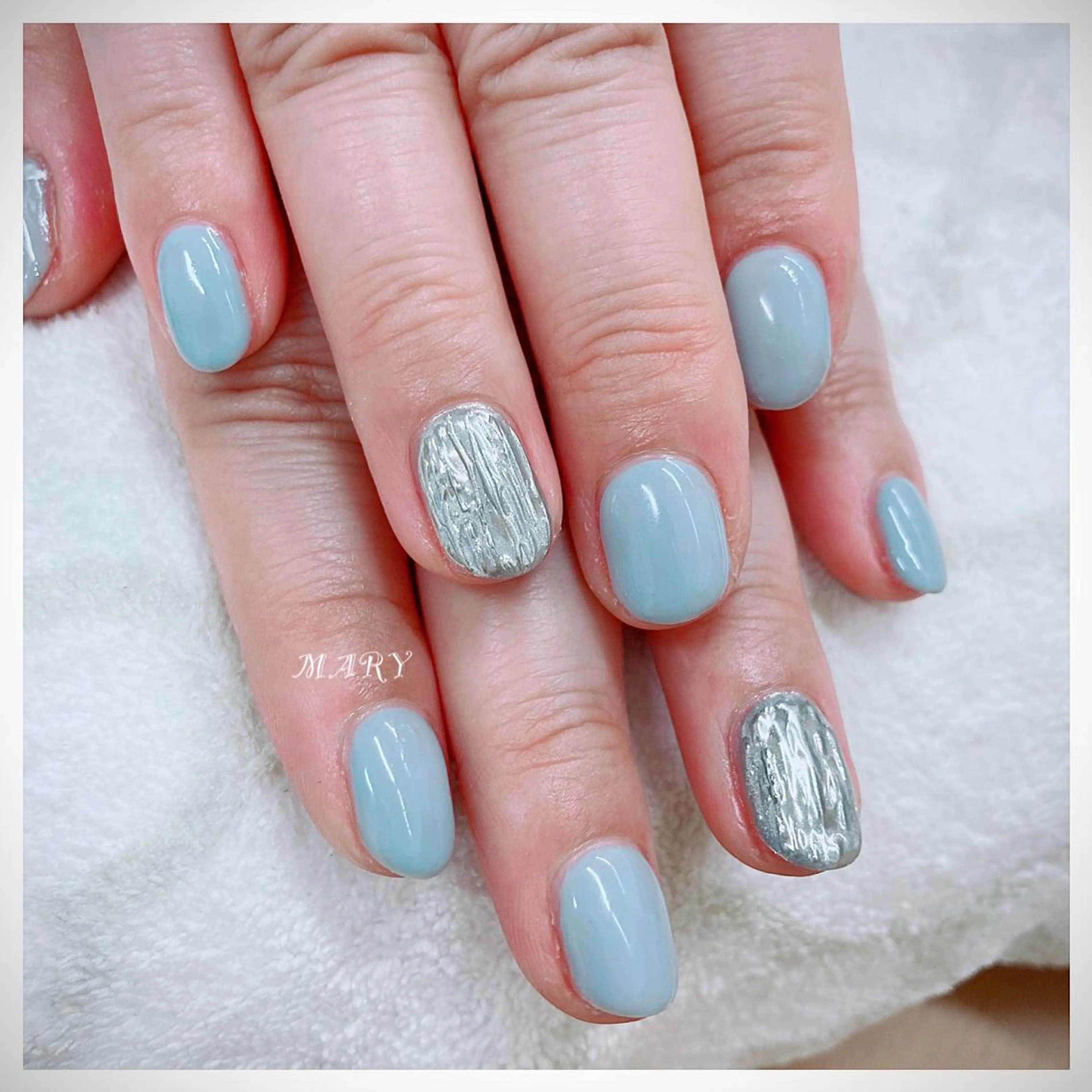 ネイル アートネイル 水色 大理石ネイル(マーブル) ミラーネイル ニュアンスネイル ハンドネイル Mary nail .narumiのネイルデザイン