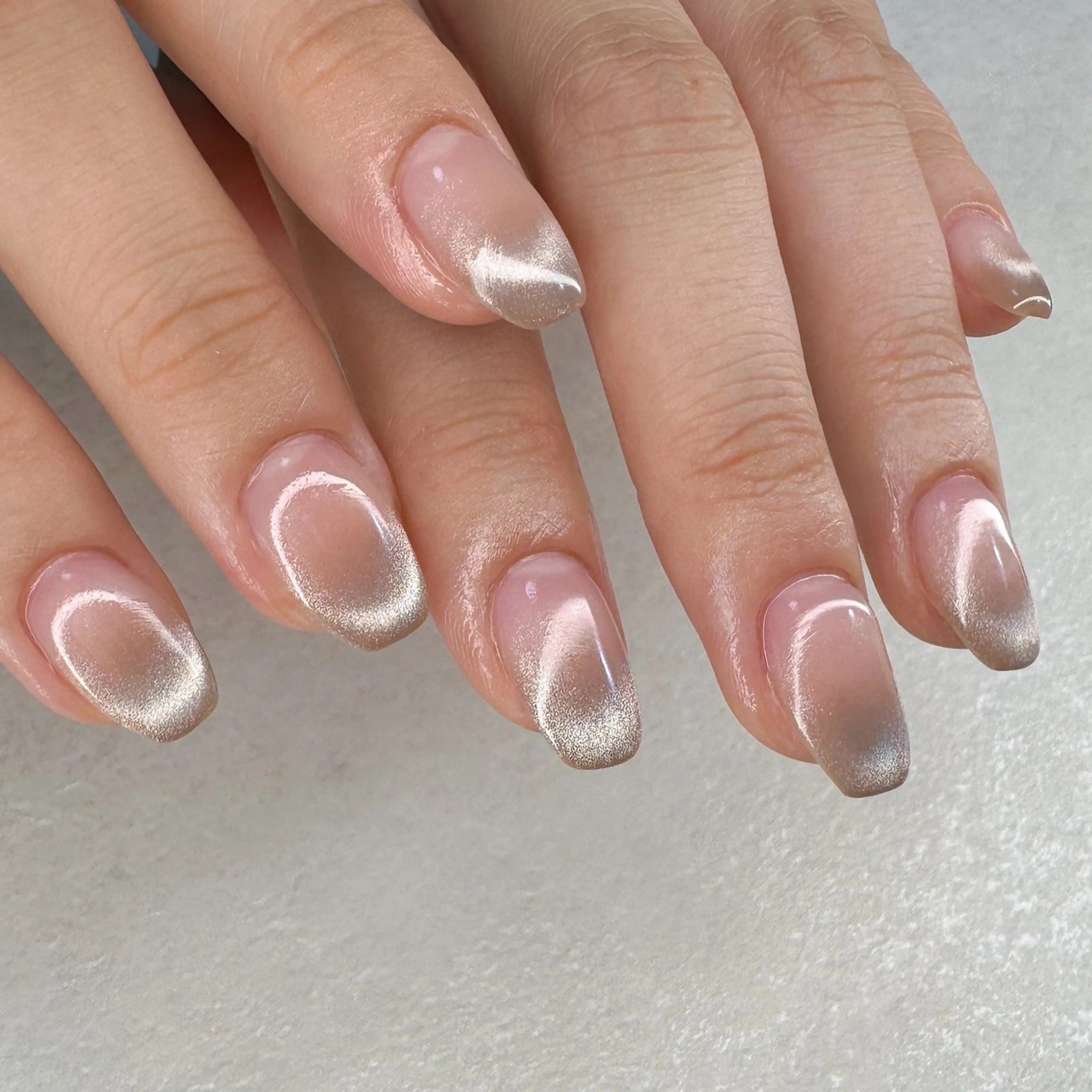 ネイル フレンチネイル グラデーション マグネットネイル マグネットフレンチ シンプルネイル ハンドネイル pointillé .ayaのネイルデザイン