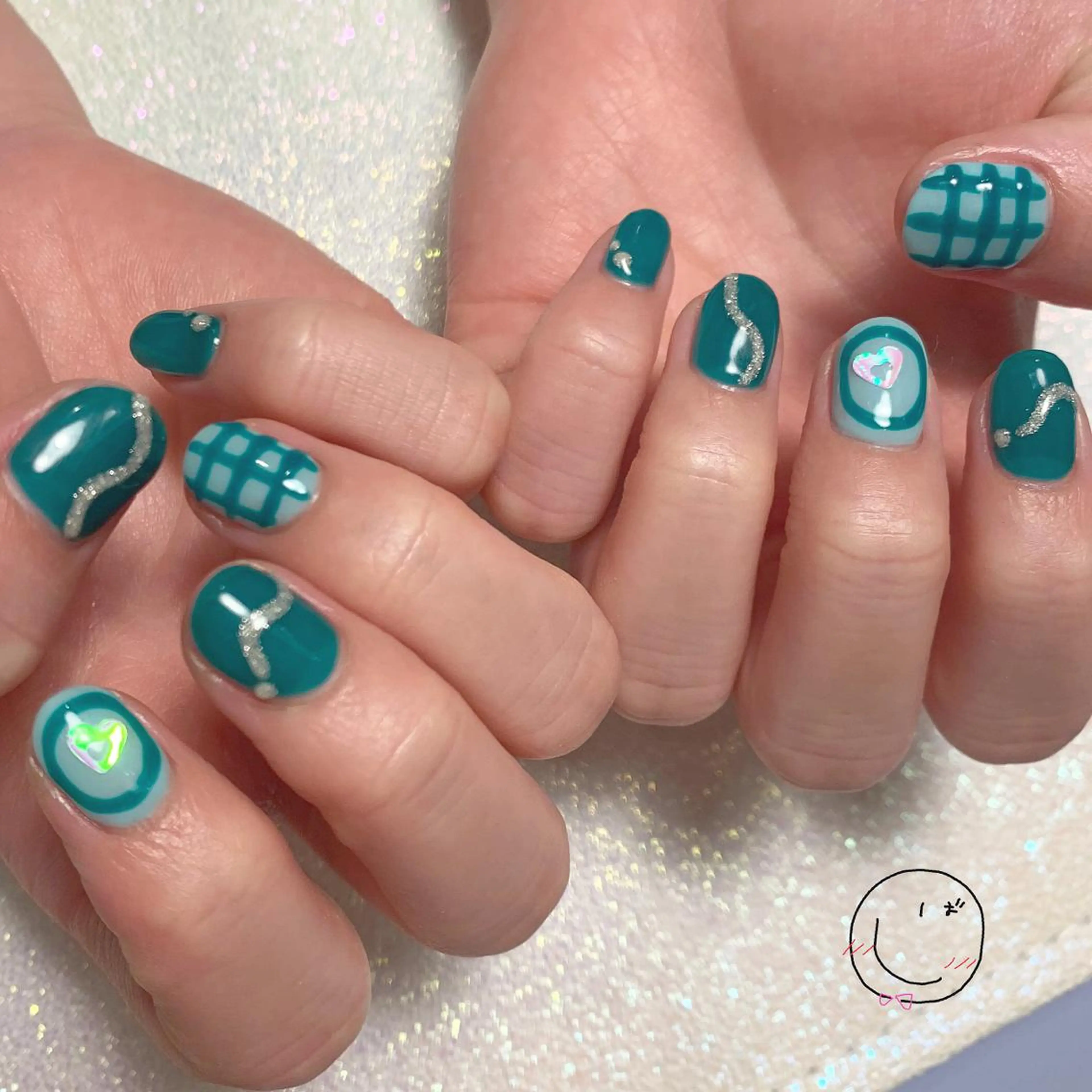 ネイル フットネイル ジェルネイル ニュアンスネイル ワンカラーネイル ホワイト chik shibaのネイルデザイン