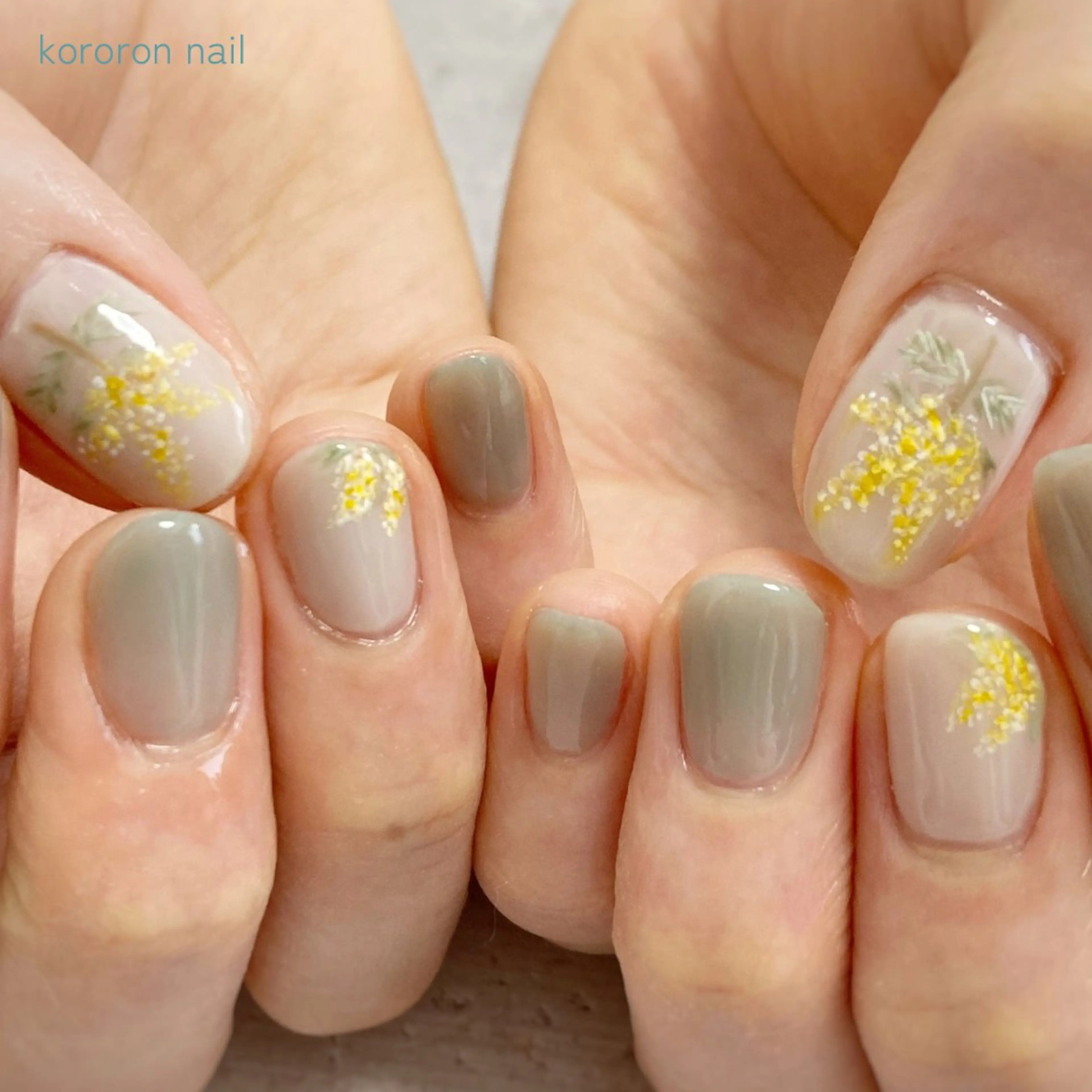 ネイル ころろんネイル nazuのネイルデザイン