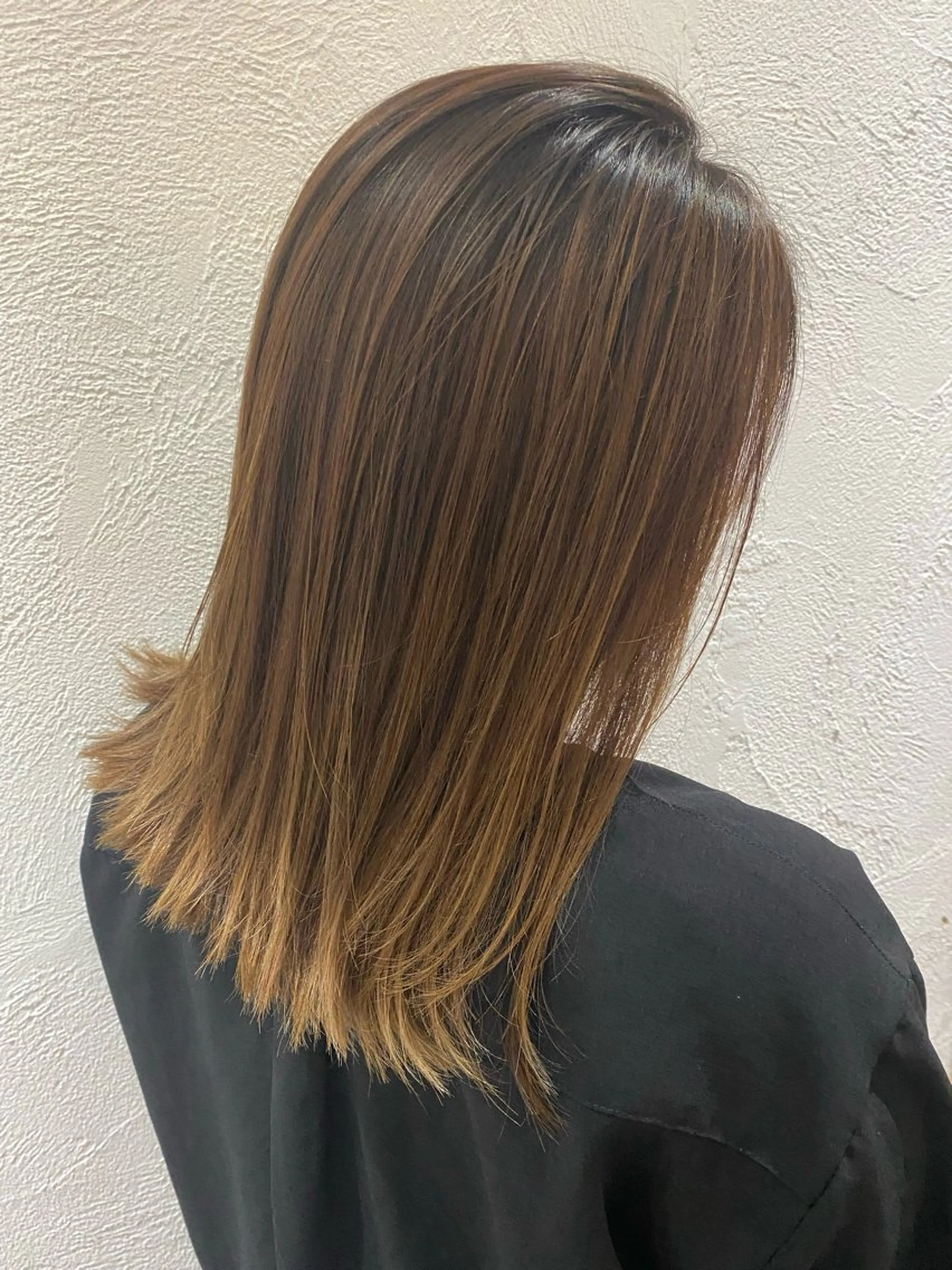 ミディアム 髪質改善/縮毛矯正/ ブリーチ/荊尾のヘアスタイル