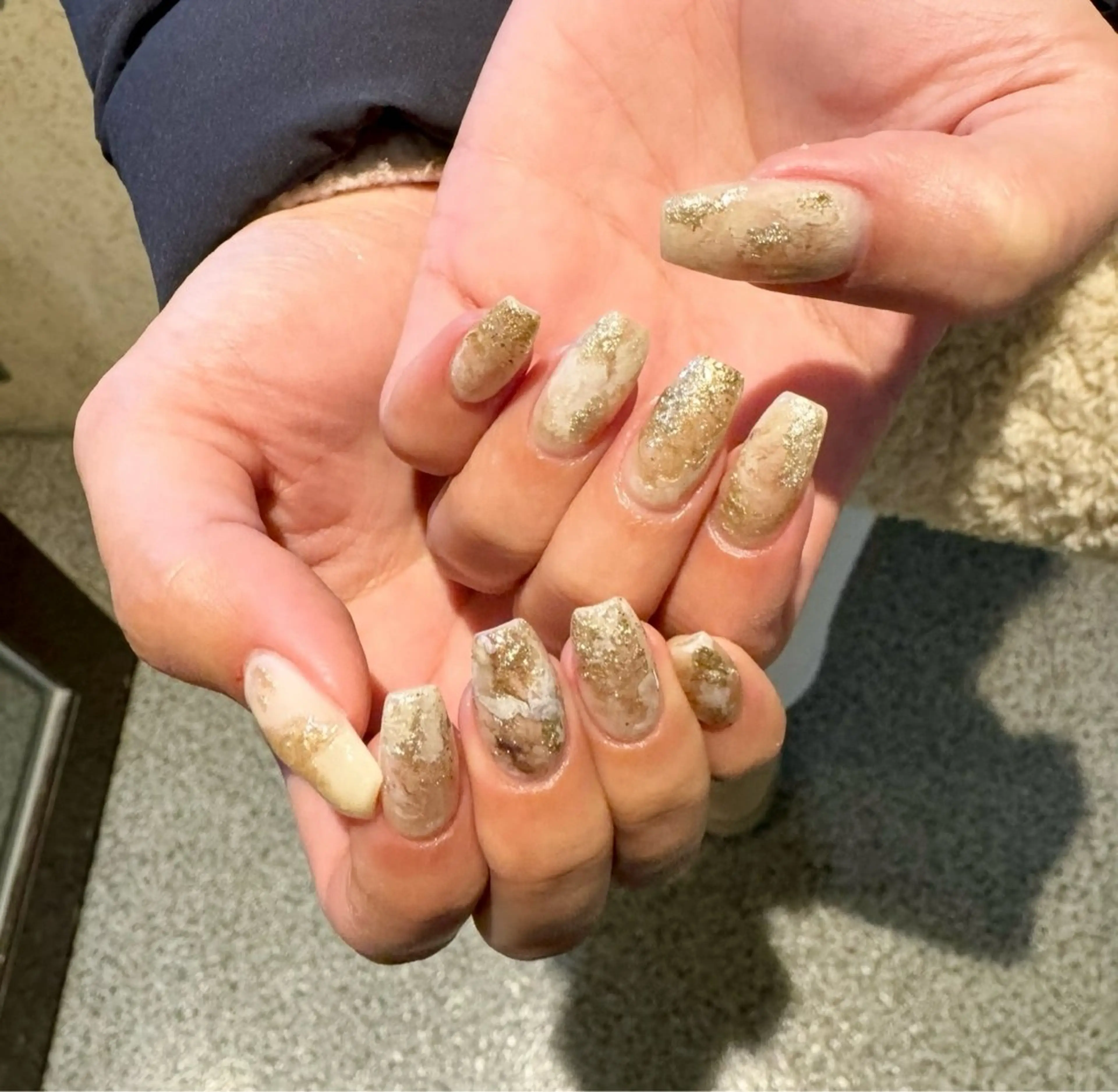 セミロング Be All Etre(ビオール・エトレ)所属・藤井 芽依のネイルデザイン