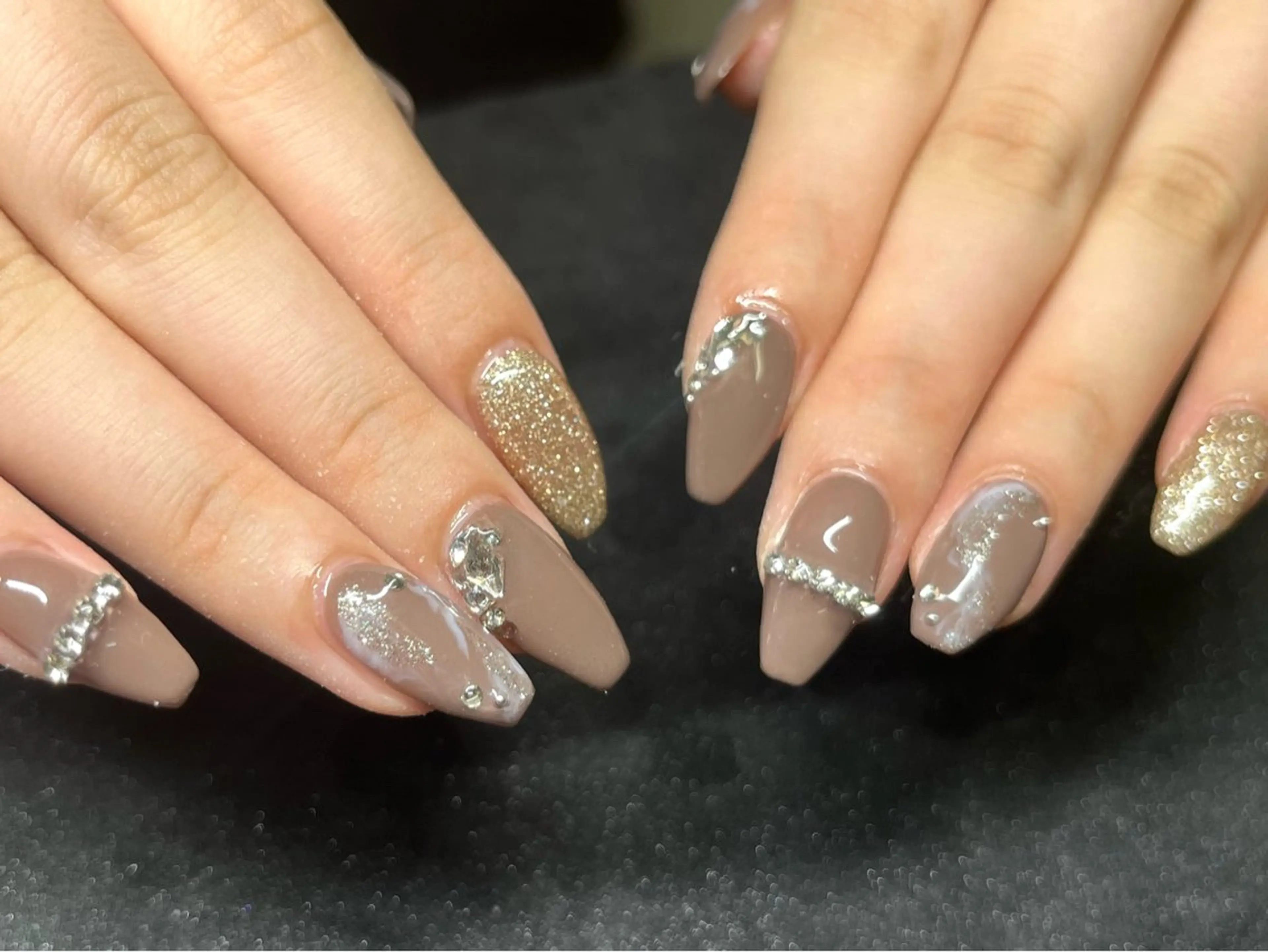 ネイル ハンドネイル Chika .のネイルデザイン