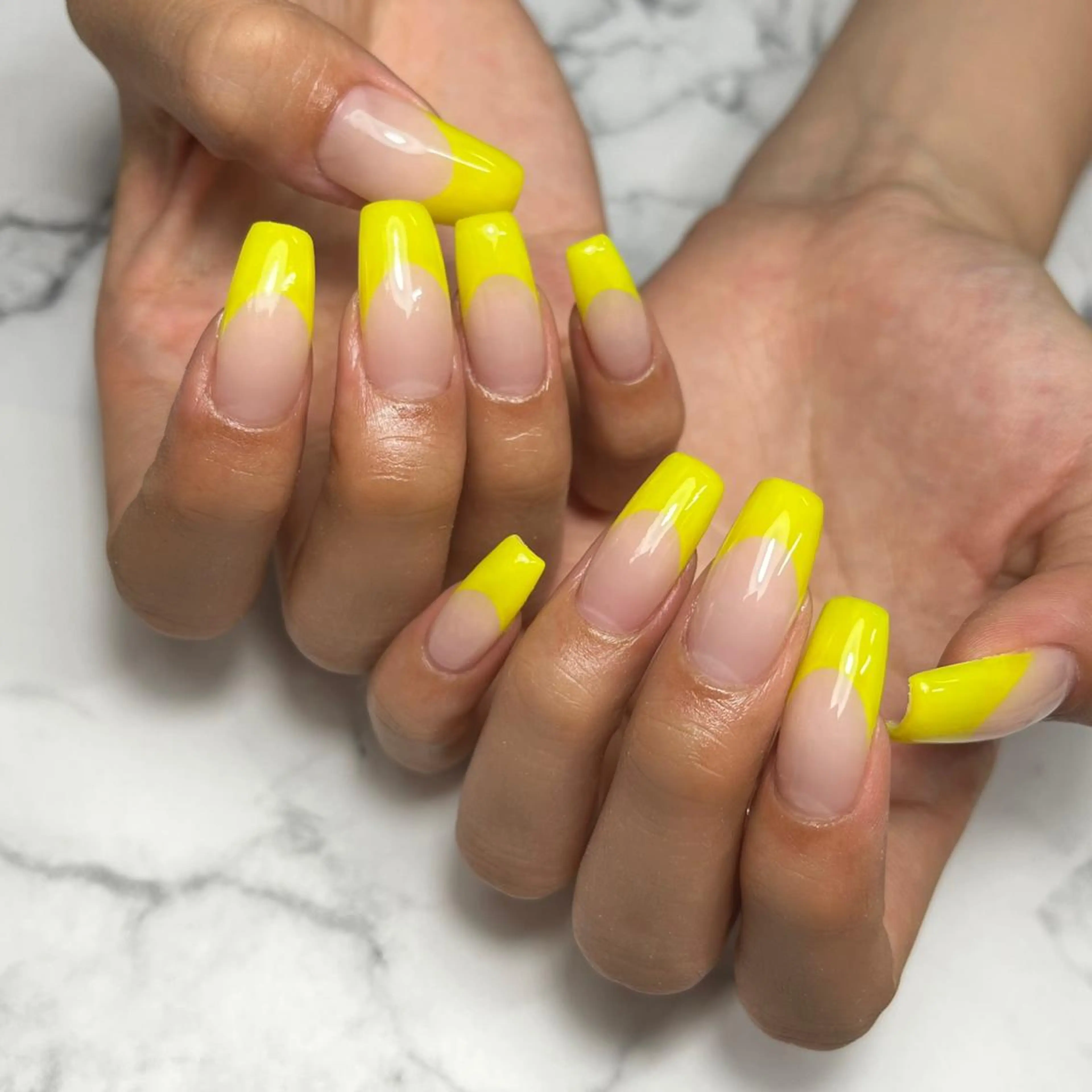 ネイル アートネイル フレンチネイル ジェルネイル グラデーション 氷ネイル・うるうるネイル ハンドネイル NAIL NOWのネイルデザイン