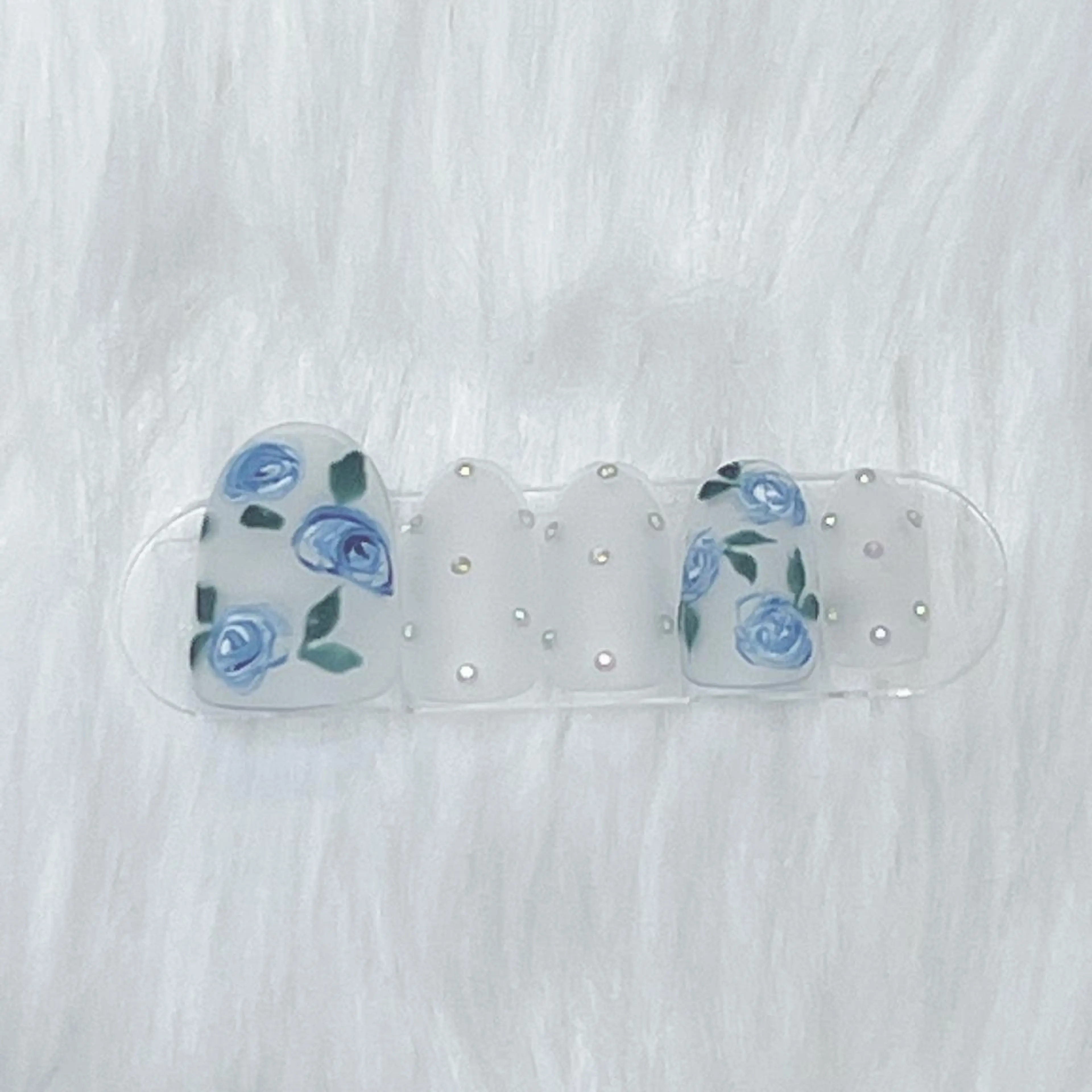 ネイル tiarynail K K🐼のネイルデザイン