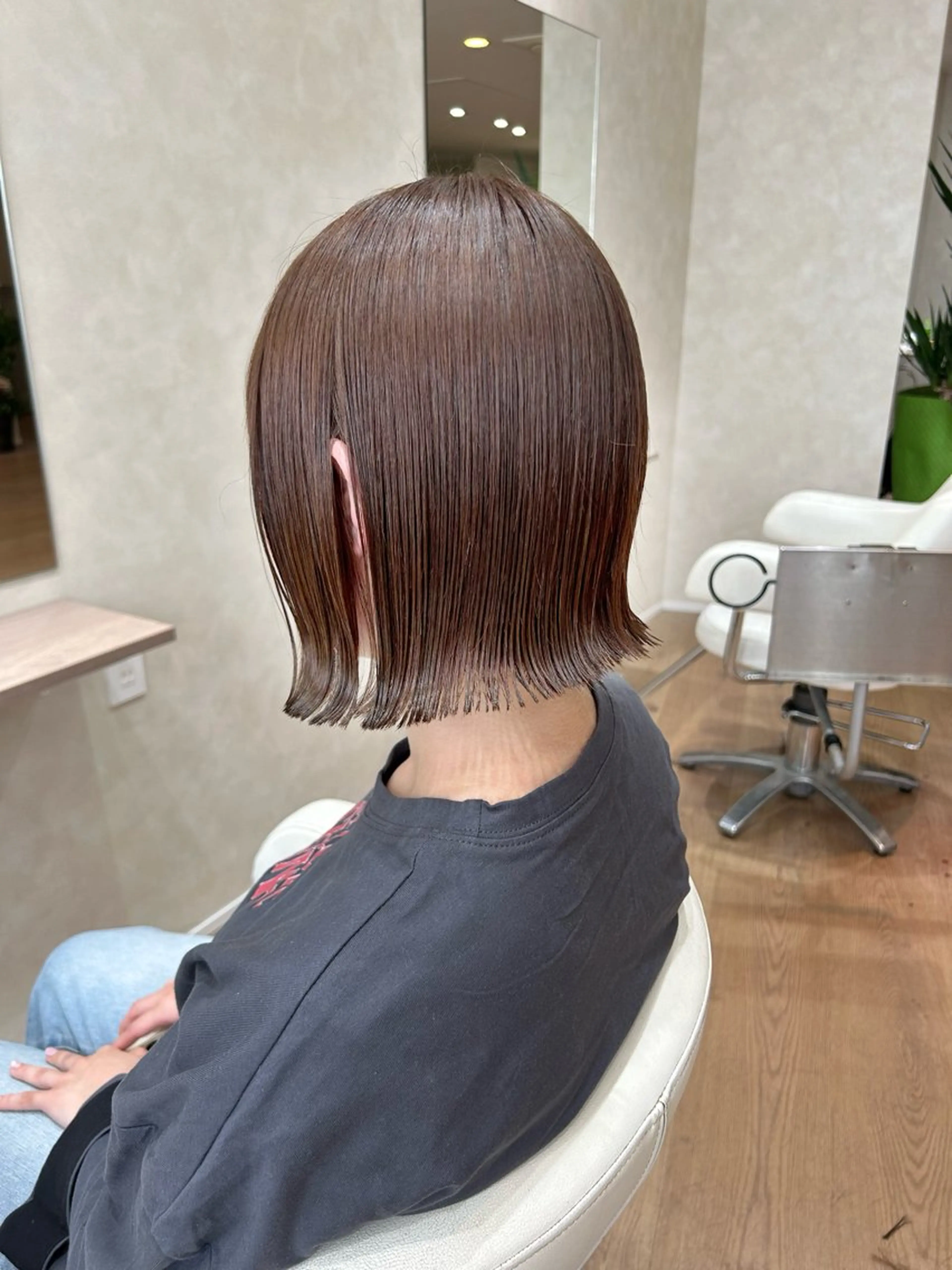 ショート カラー カット 砂野 真璃奈のヘアスタイル