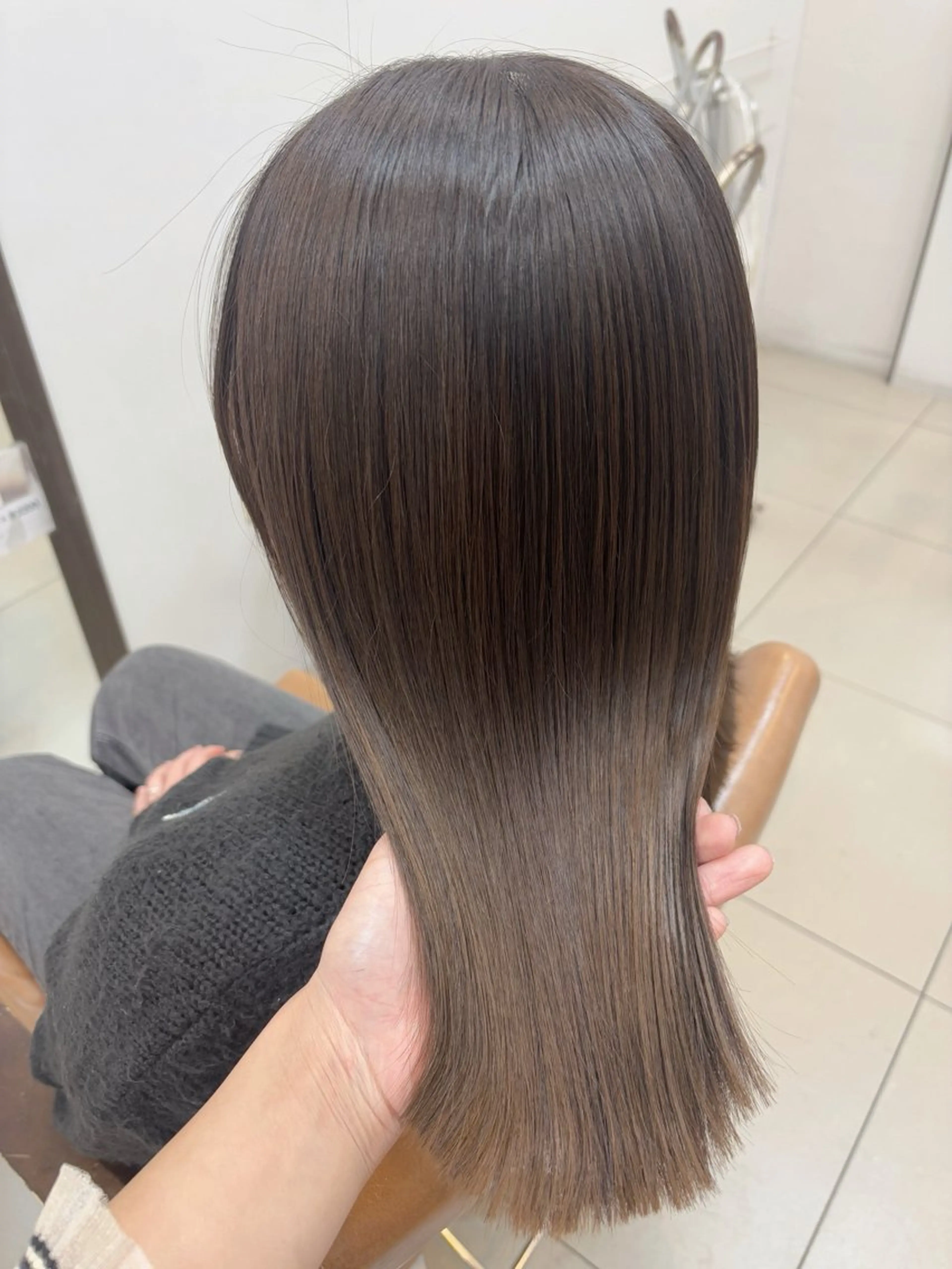 ミディアム カラー グレージュ カーキグレージュ 髪質改善 トリートメント カット ヘアカラー トリートメント 頭皮×髪質改善 透明感カラー💎中村のヘアスタイル