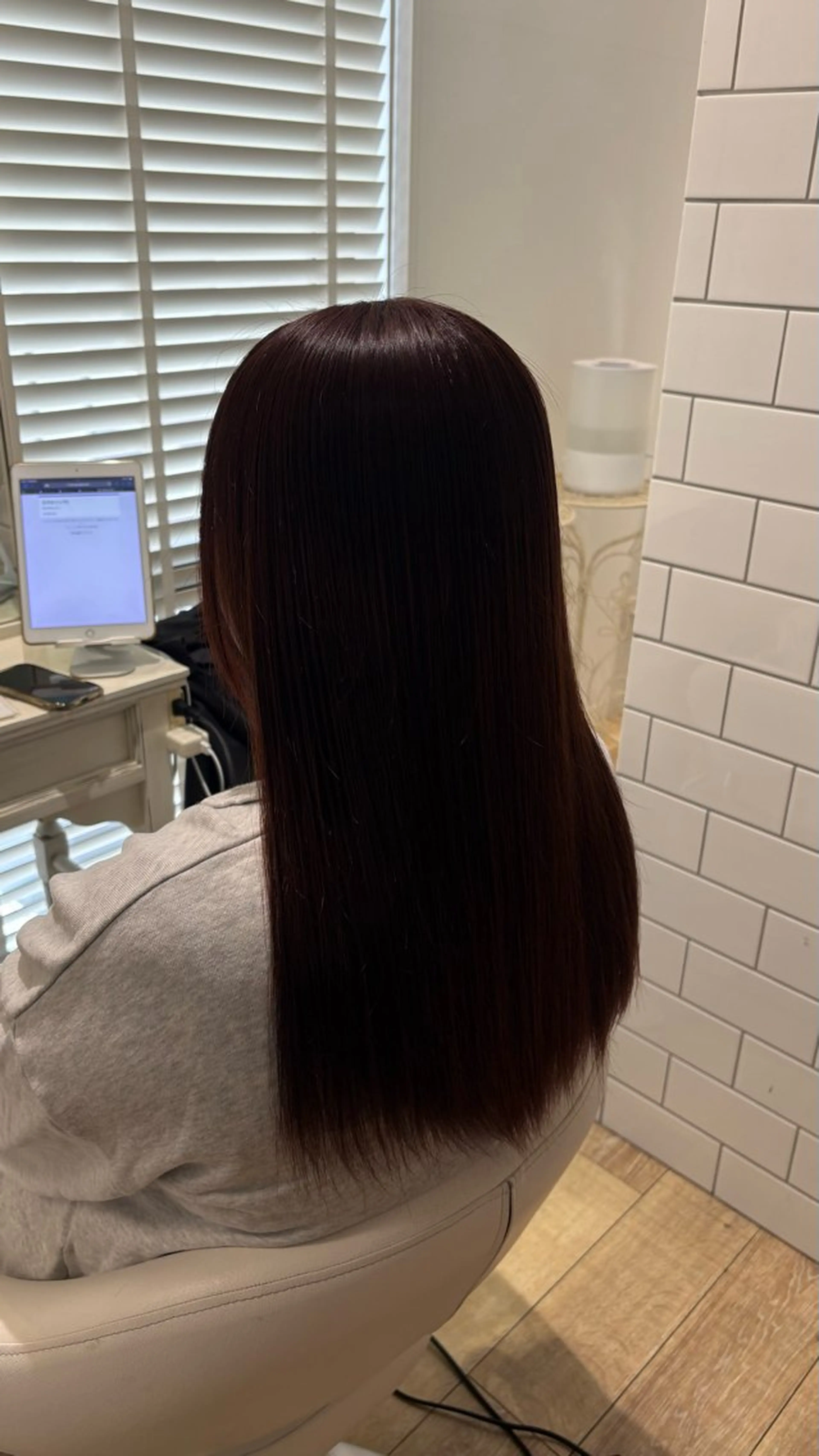 ロング カット 縮毛矯正 ♣️似合わせ 艶髪カラーYUUGAのヘアスタイル