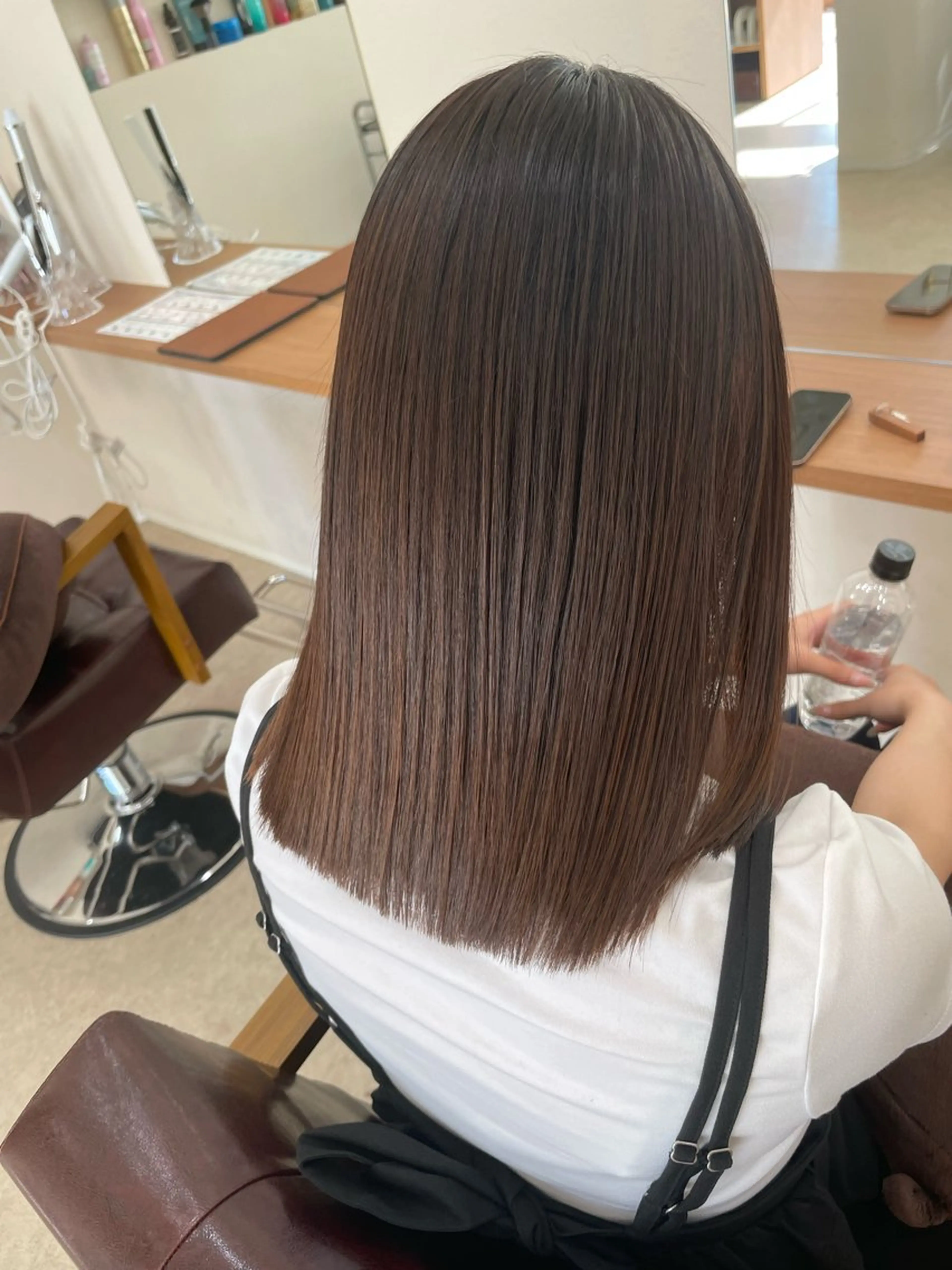 ミディアム 鈴木 梨瑚のヘアスタイル