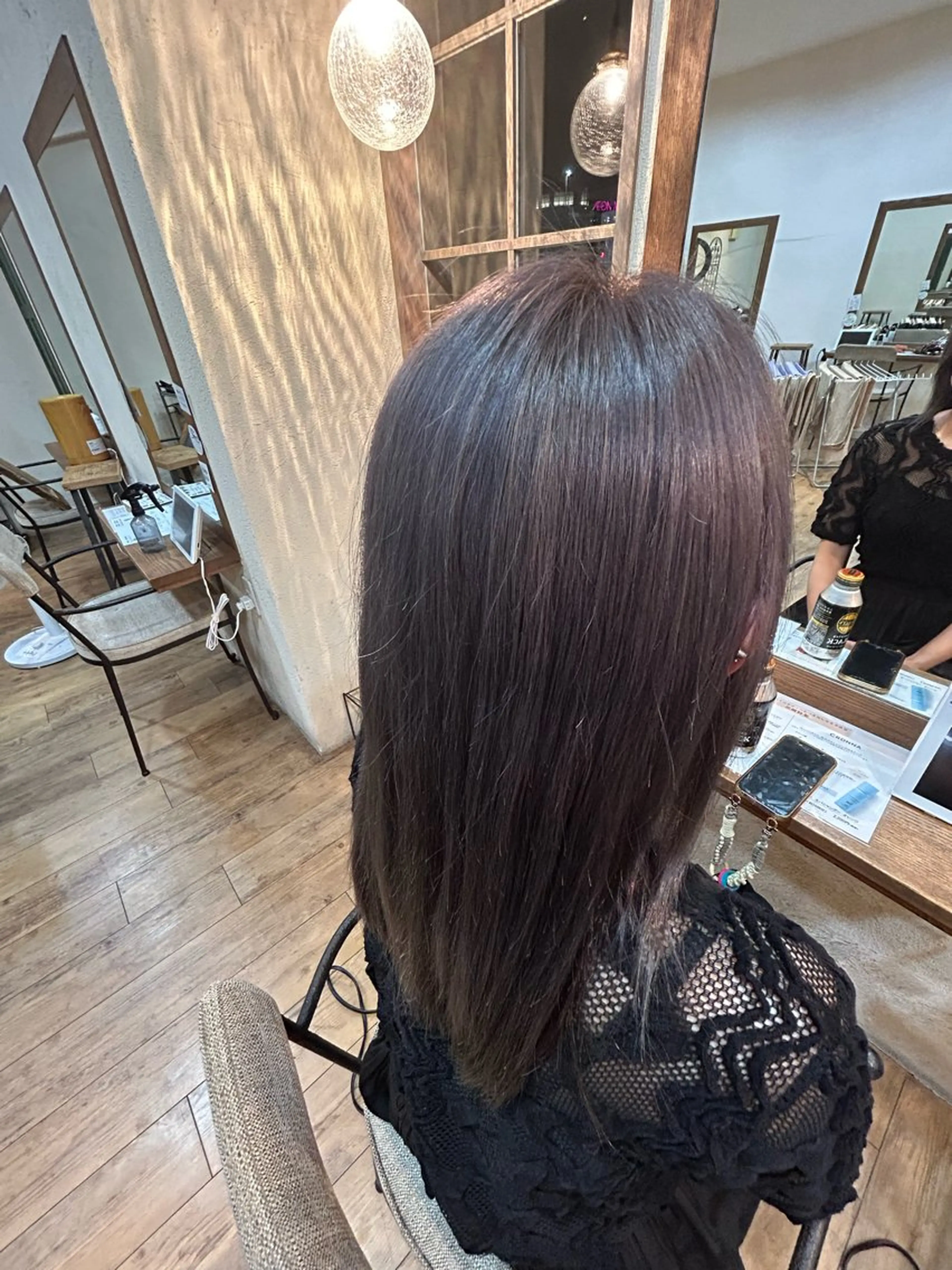 セミロング パープルカラー 眞鍋 祐人のヘアスタイル