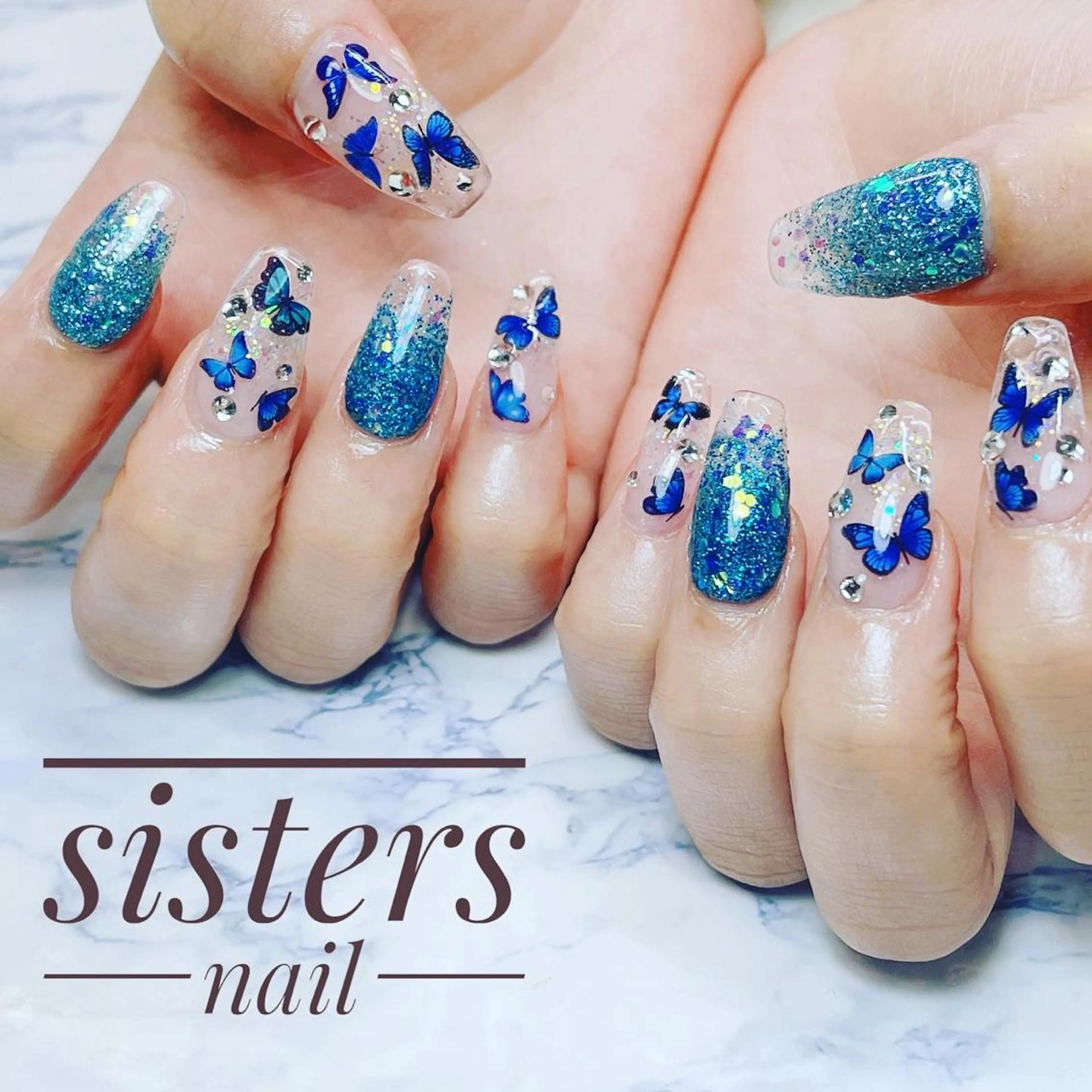 ネイル アートネイル ブルー クリアネイル 長さ出し グラデーション ハンドネイル ハンドケア sisters nail.fのネイルデザイン