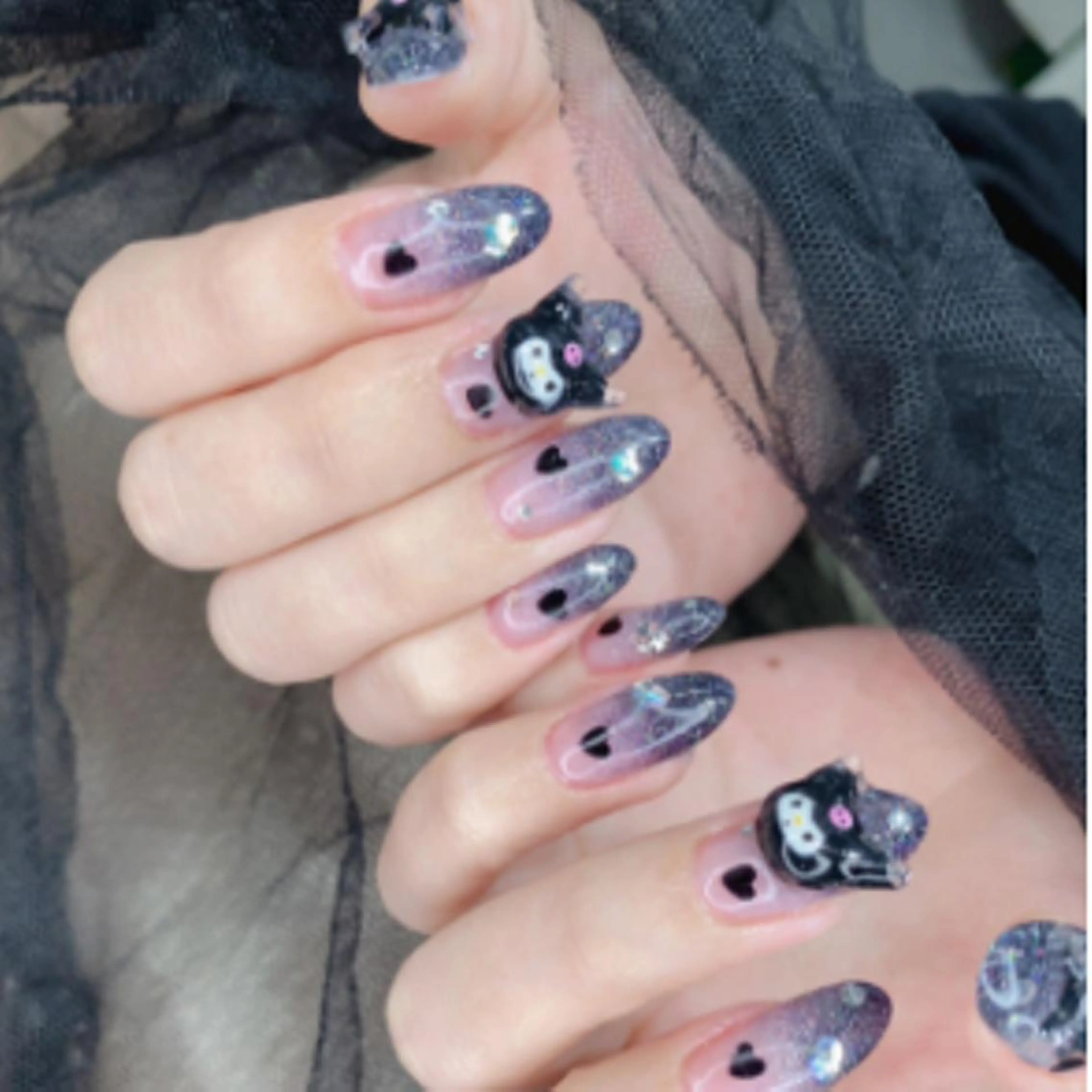 ネイル Queens PUPUのネイルデザイン