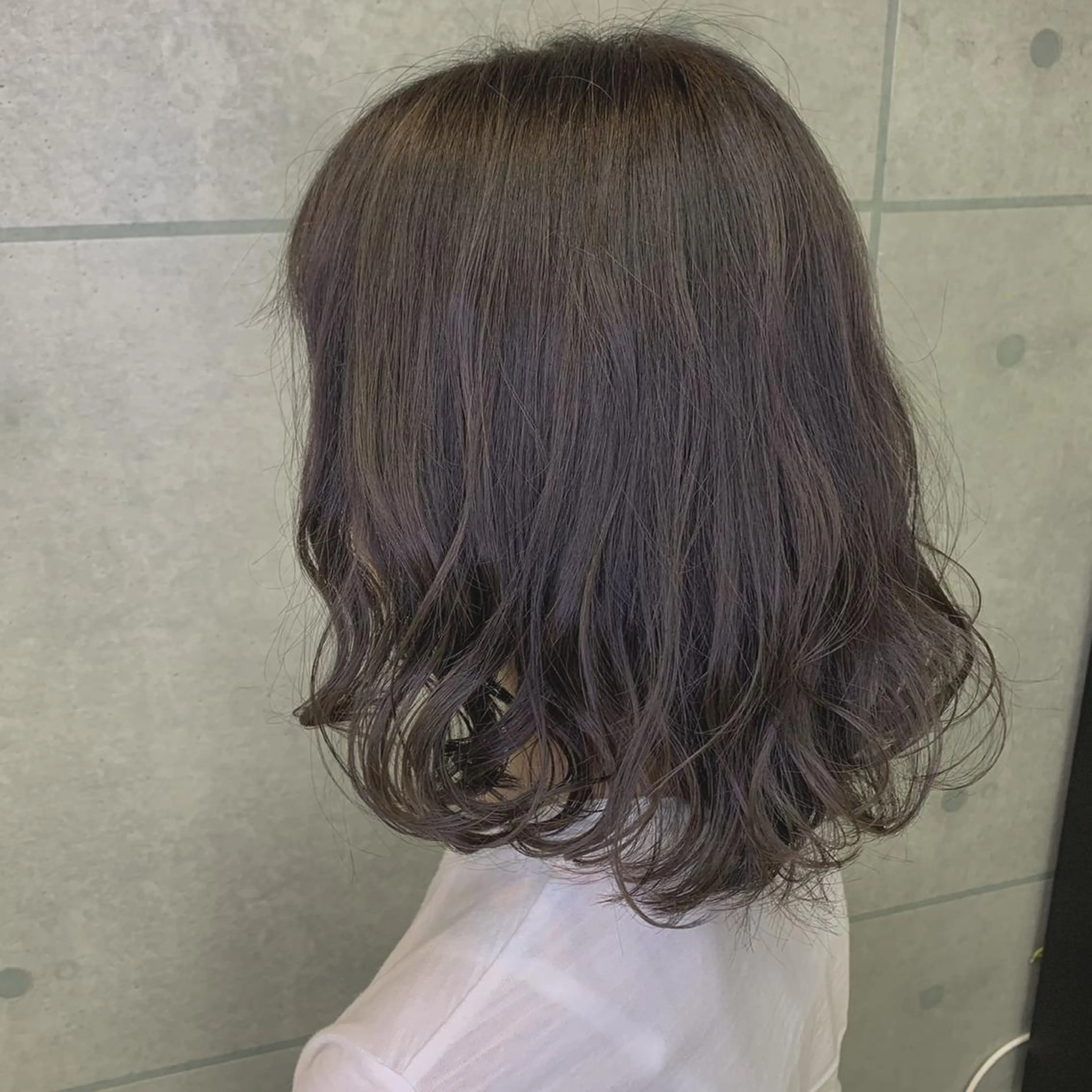 ミディアム カラー アッシュ ブルーカラー ブルーパープル パープルカラー ミディアム/ボブ 六本木/佐藤ゆり🎀のヘアスタイル