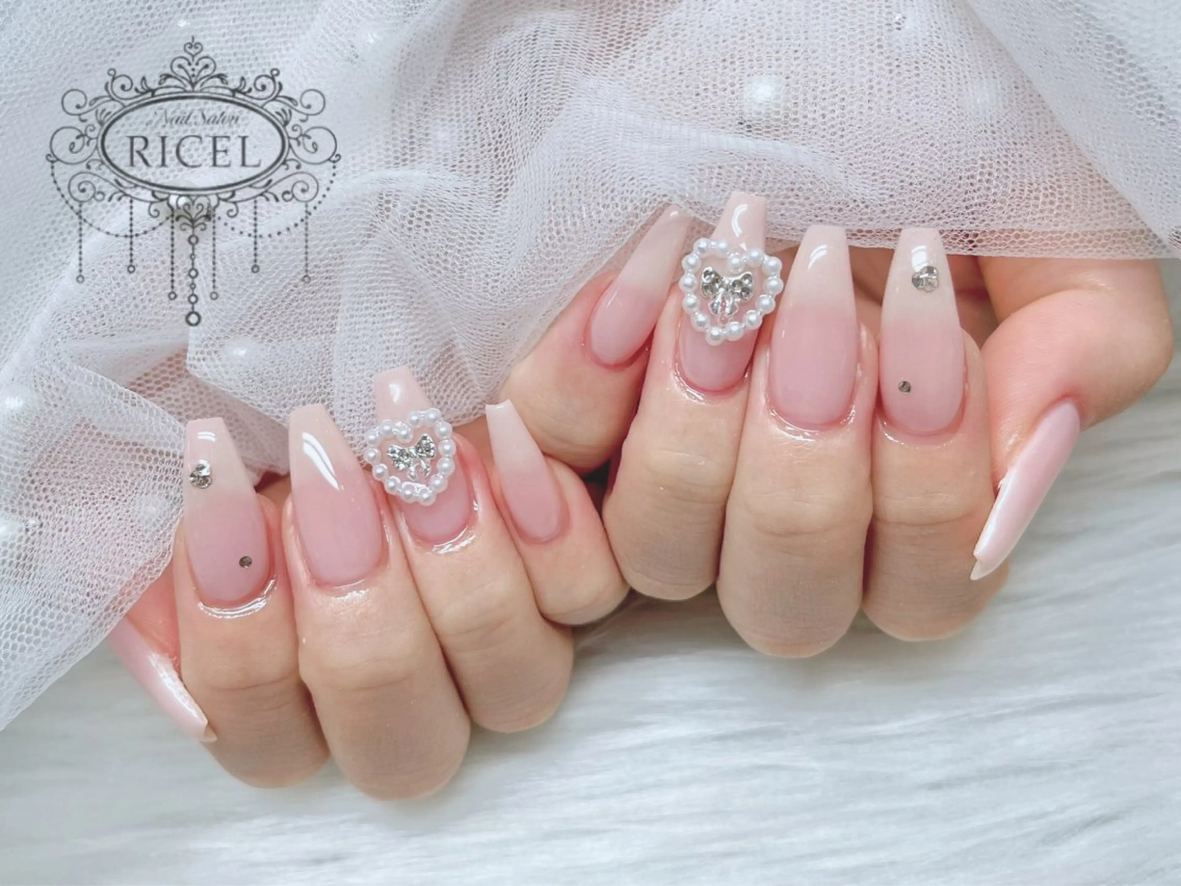 🎀初回オフ無料🎀¥8800→¥8000【人気No.3🤍デザイン4本】※オフなしの写真