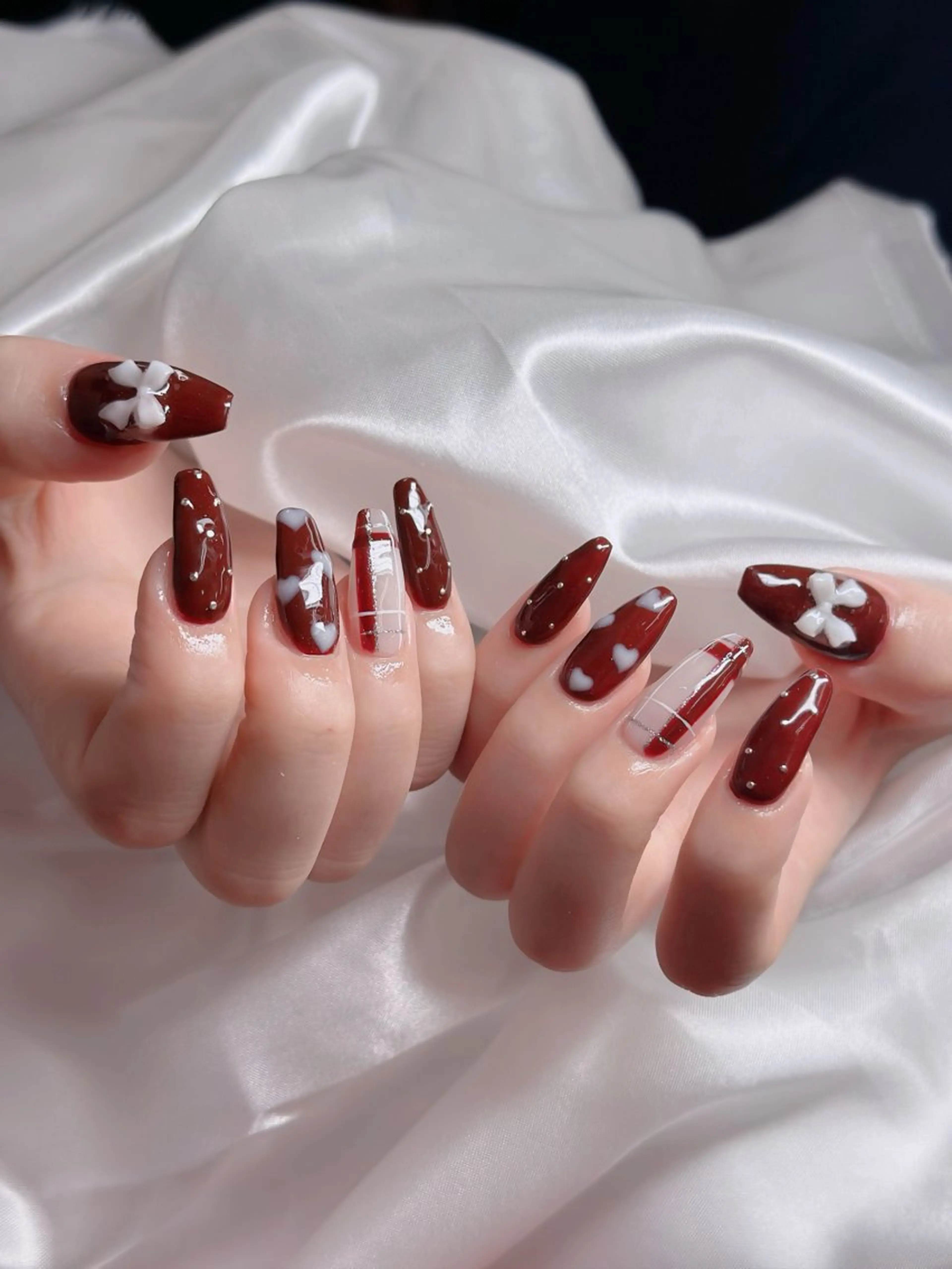 ネイル フレンチネイル ジェルネイル 韓国ネイル マグネットネイル ネイルチップ Anh 高田馬場のネイルデザイン