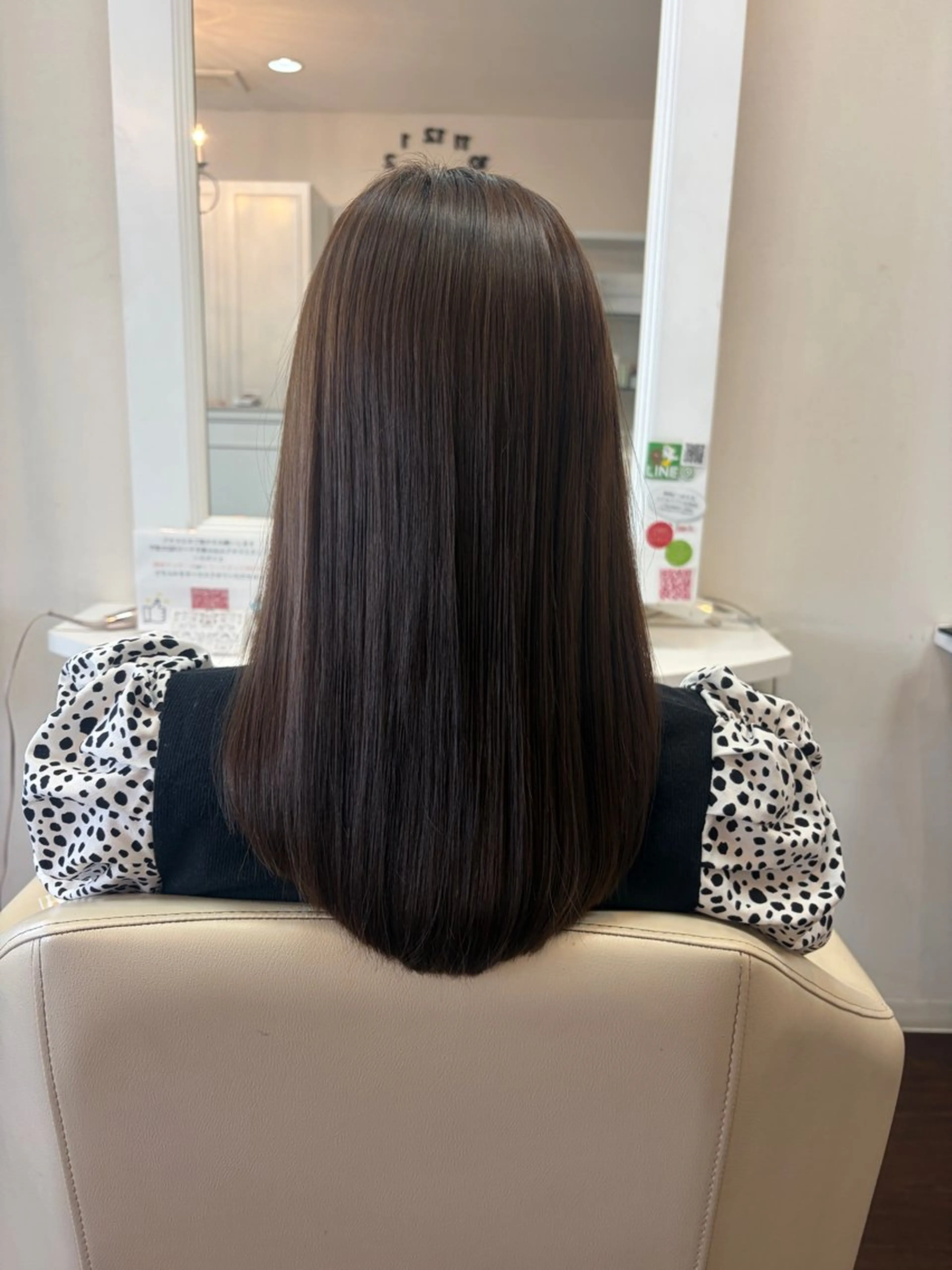 ロング ヘアカラー トリートメント ラヴィールアーム所属・秋山 麗奈のヘアスタイル