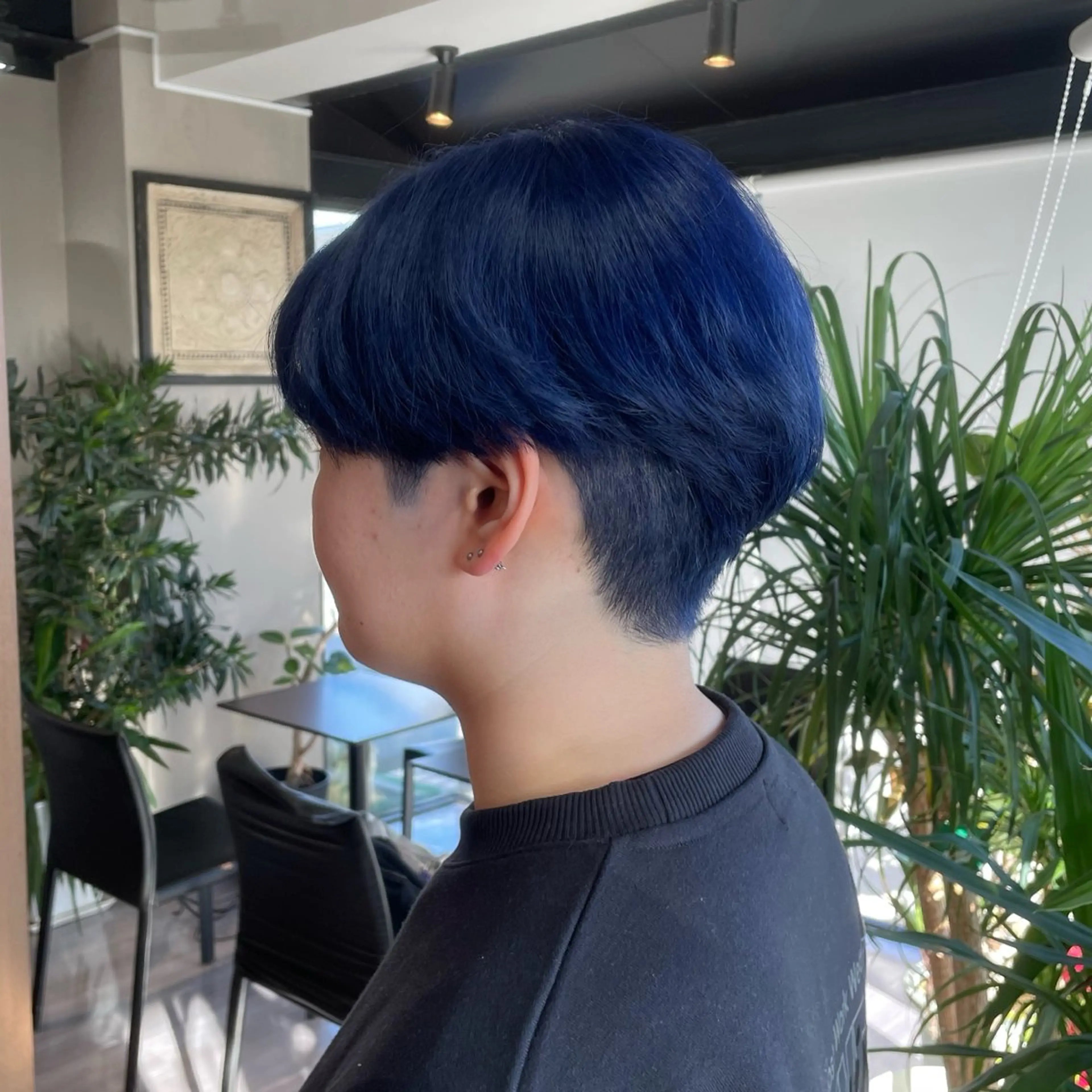 カラー ブリーチ ブルーカラー ネイビーカラー ヘアカラー arika【アリカ】 Ayuiのヘアスタイル