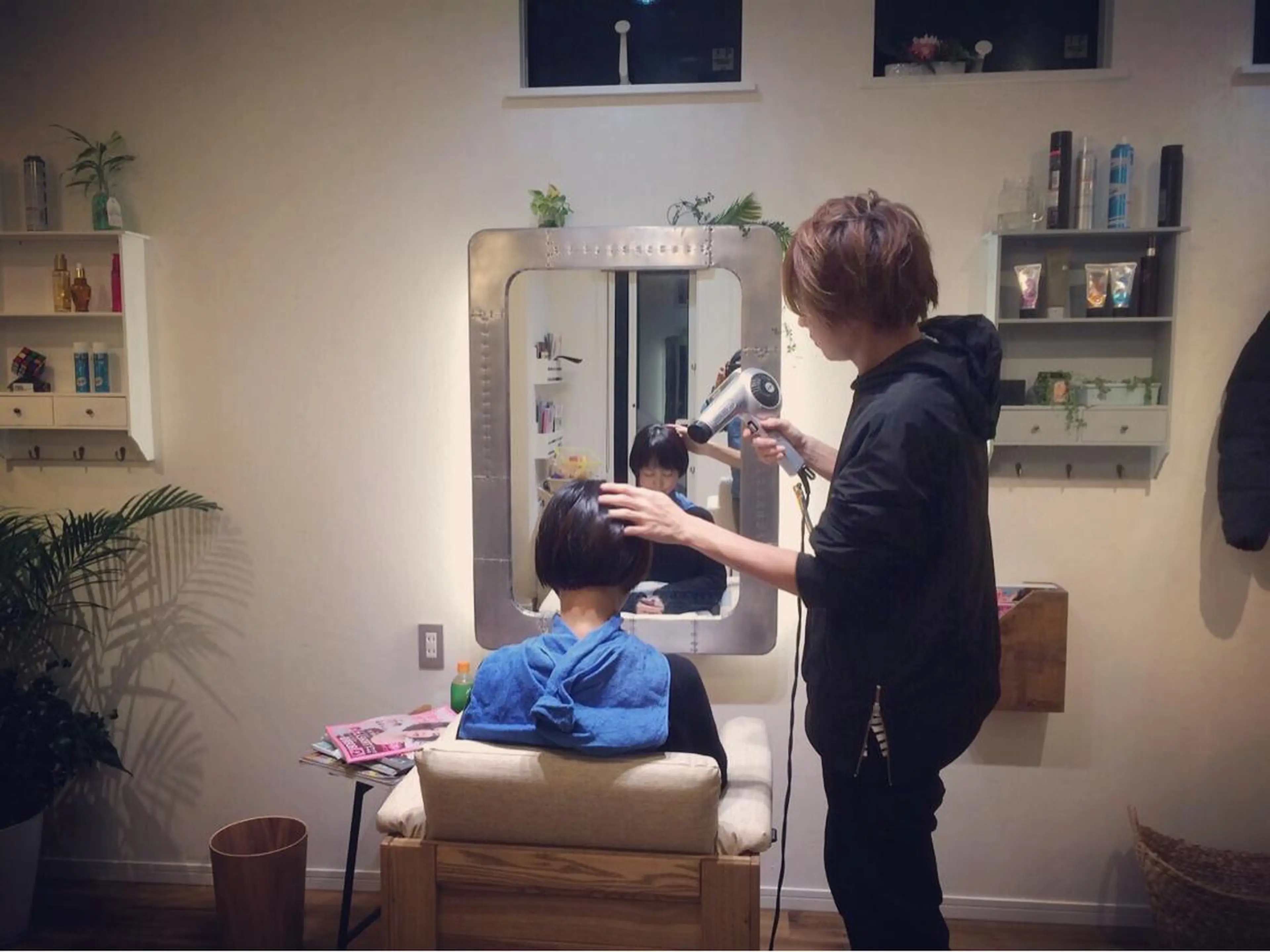 ショート MAKEーUP WARMメーキャップウォーム所属・MAKEーUP WARMのヘアスタイル