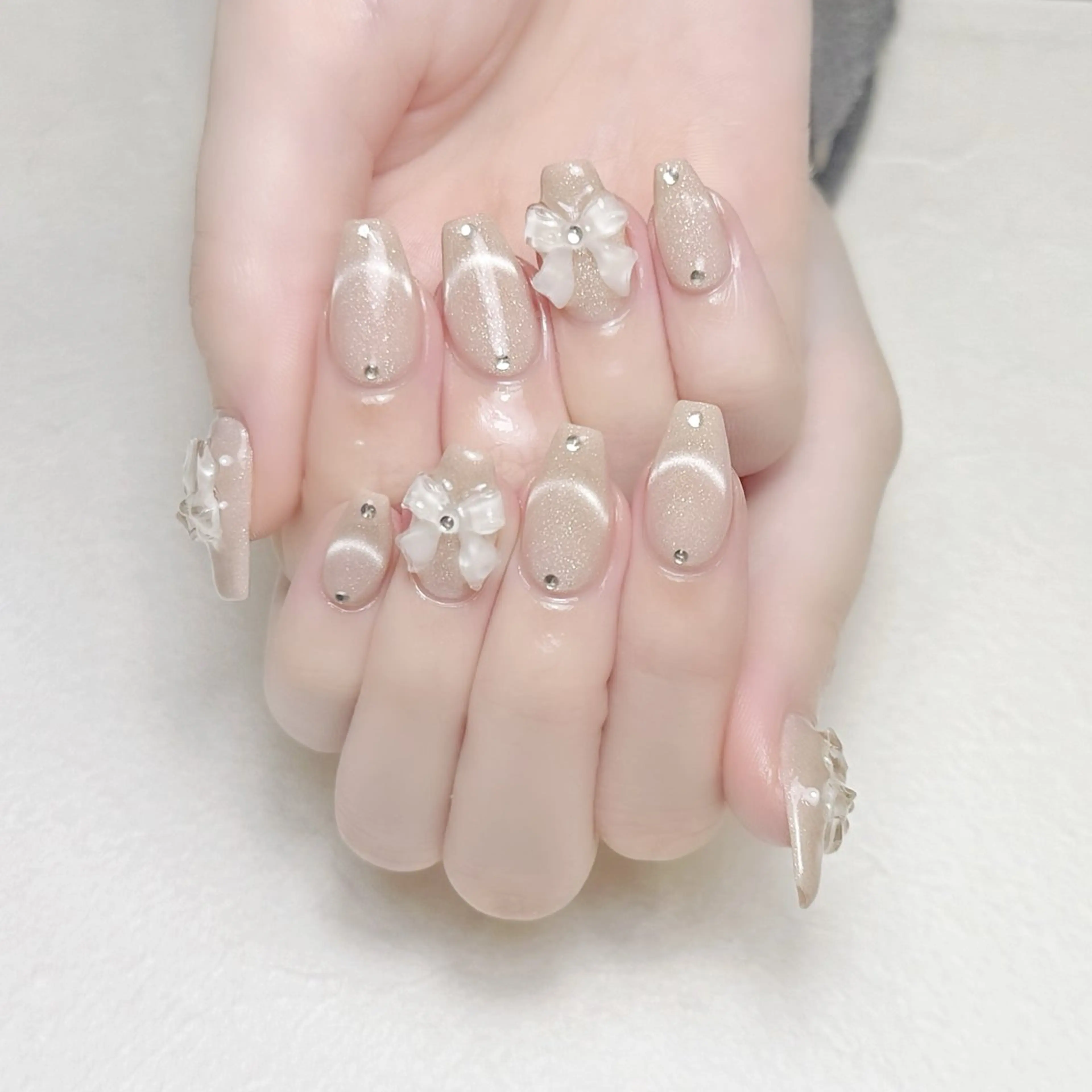 ネイル フレンチネイル マグネットネイル マグネットフレンチ リボン rouse nail RISATOのネイルデザイン