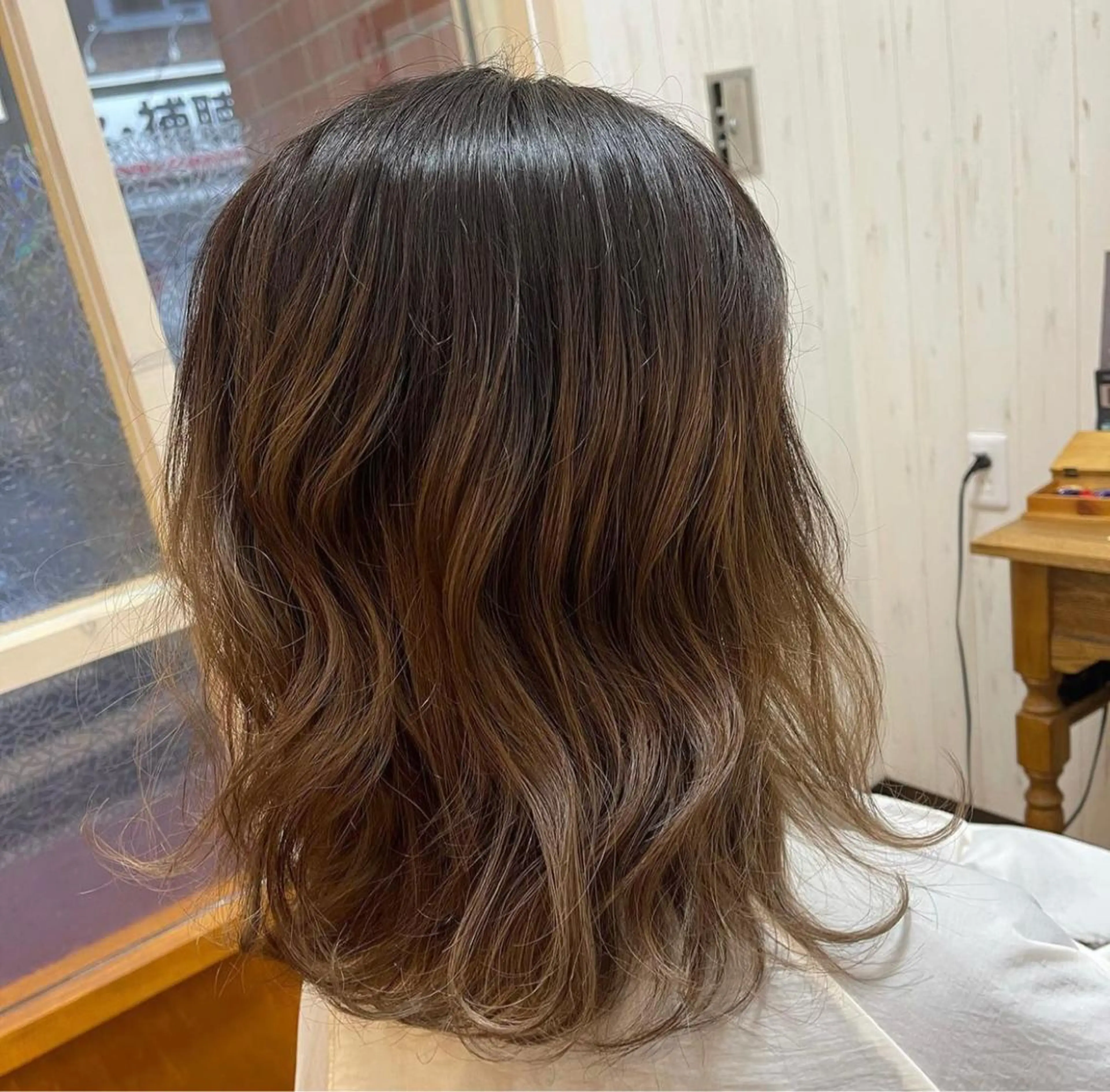 ミディアム カラー グラデーションカラー ヘアカラー トリートメント emi/髪質改善/ 韓国風/艶カラーのヘアスタイル