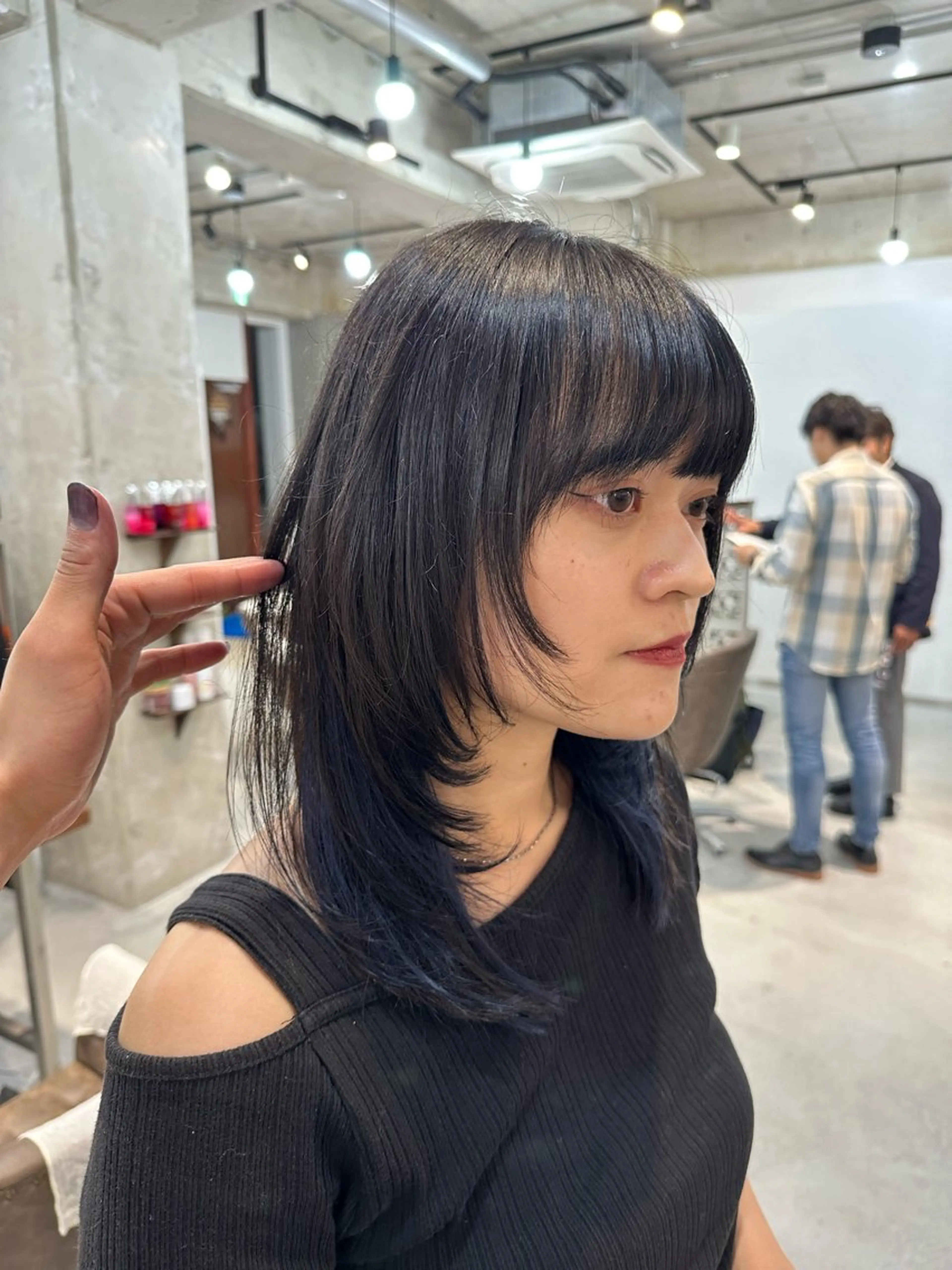 セミロング レイヤーカット カット ヘアカラー トリートメント カイリ /レイヤーカットのヘアスタイル