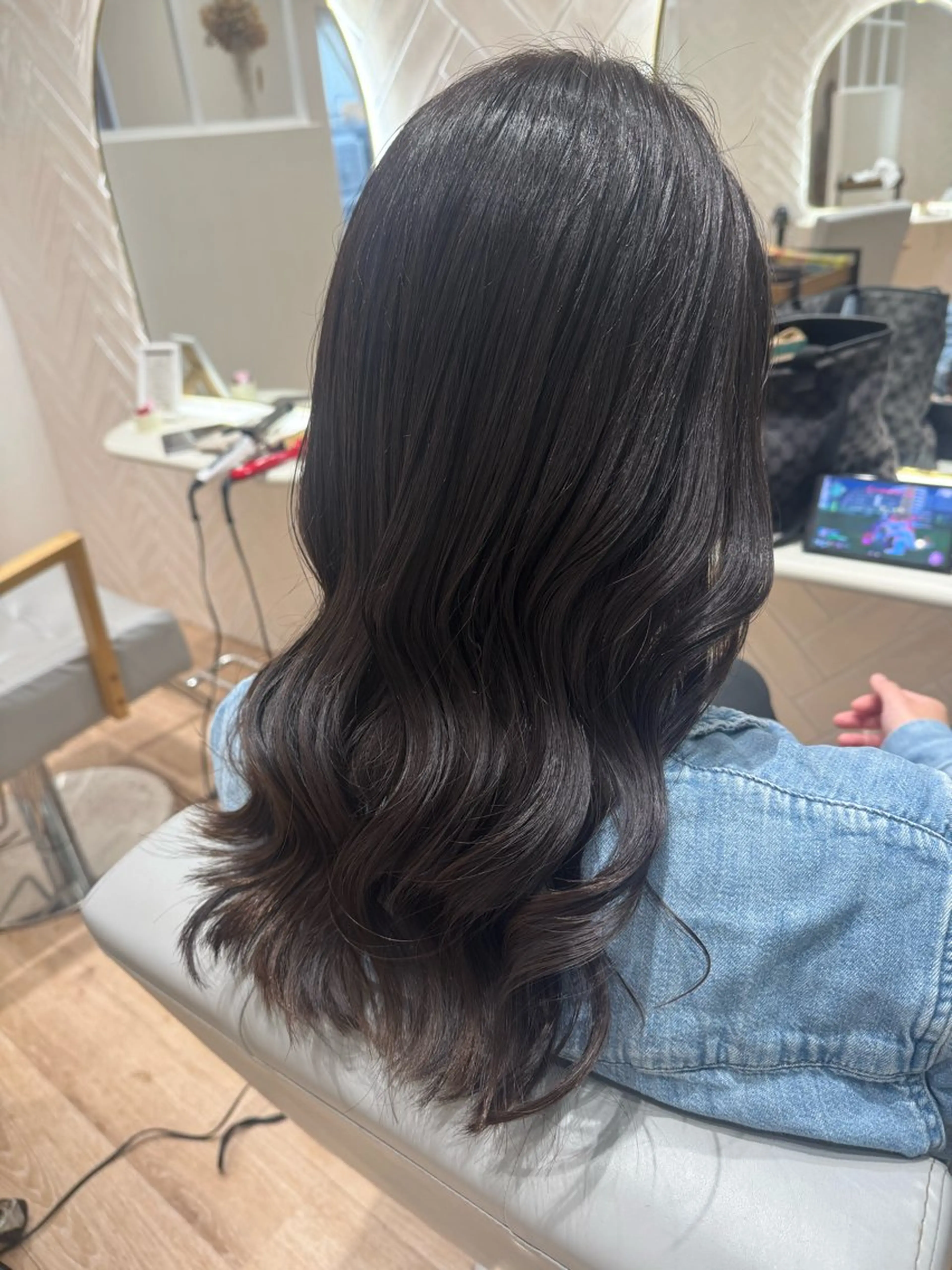 ロング カラー ヘアカラー トリートメント 河添 麗菜のヘアスタイル