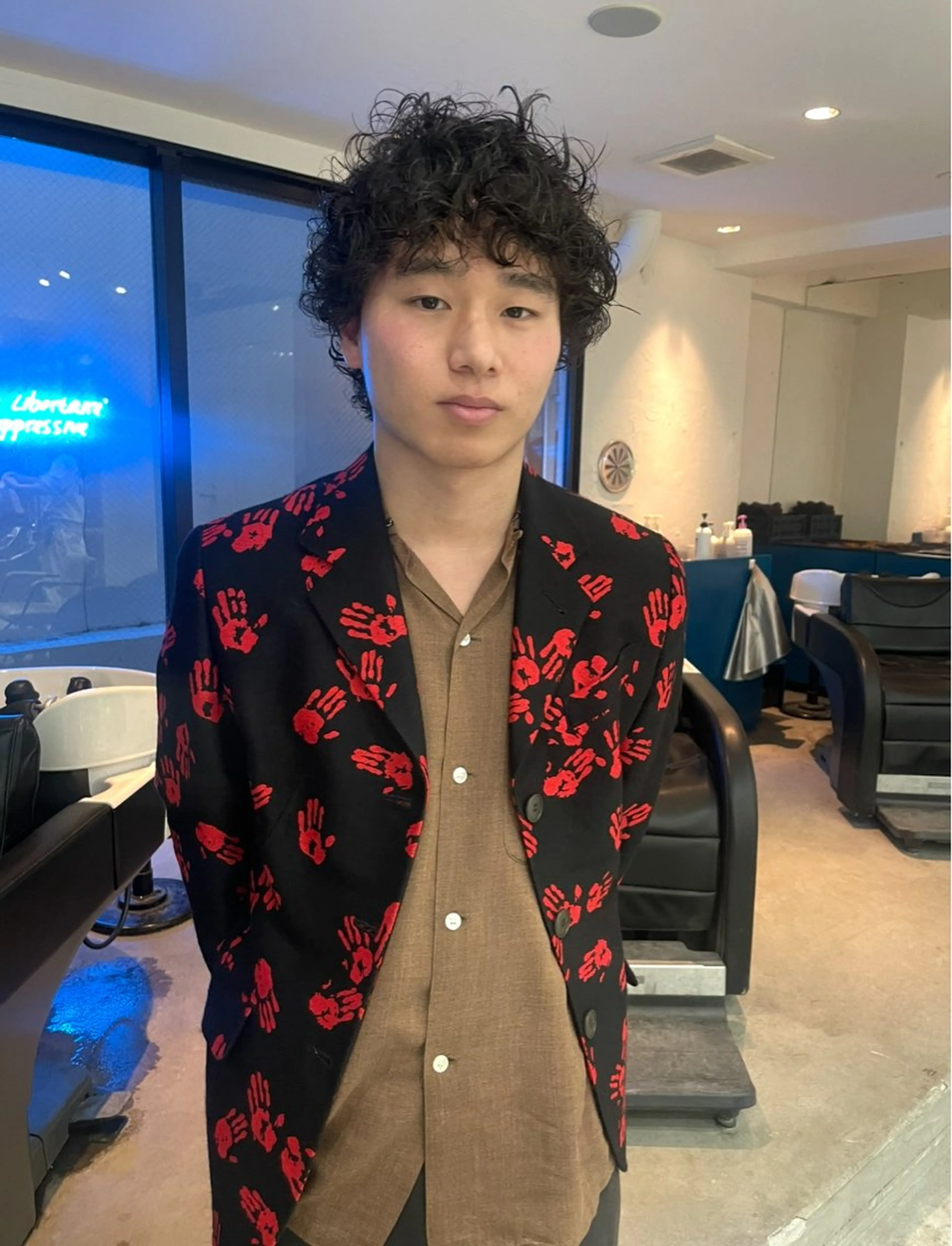 ショート パーマ メンズ メンズパーマ プードルパーマ 外国人風カラー プードルパーマ スパイラルパーマ カット パーマ トリートメント スパイラルパーマ 🌐hina⭐️のヘアスタイル