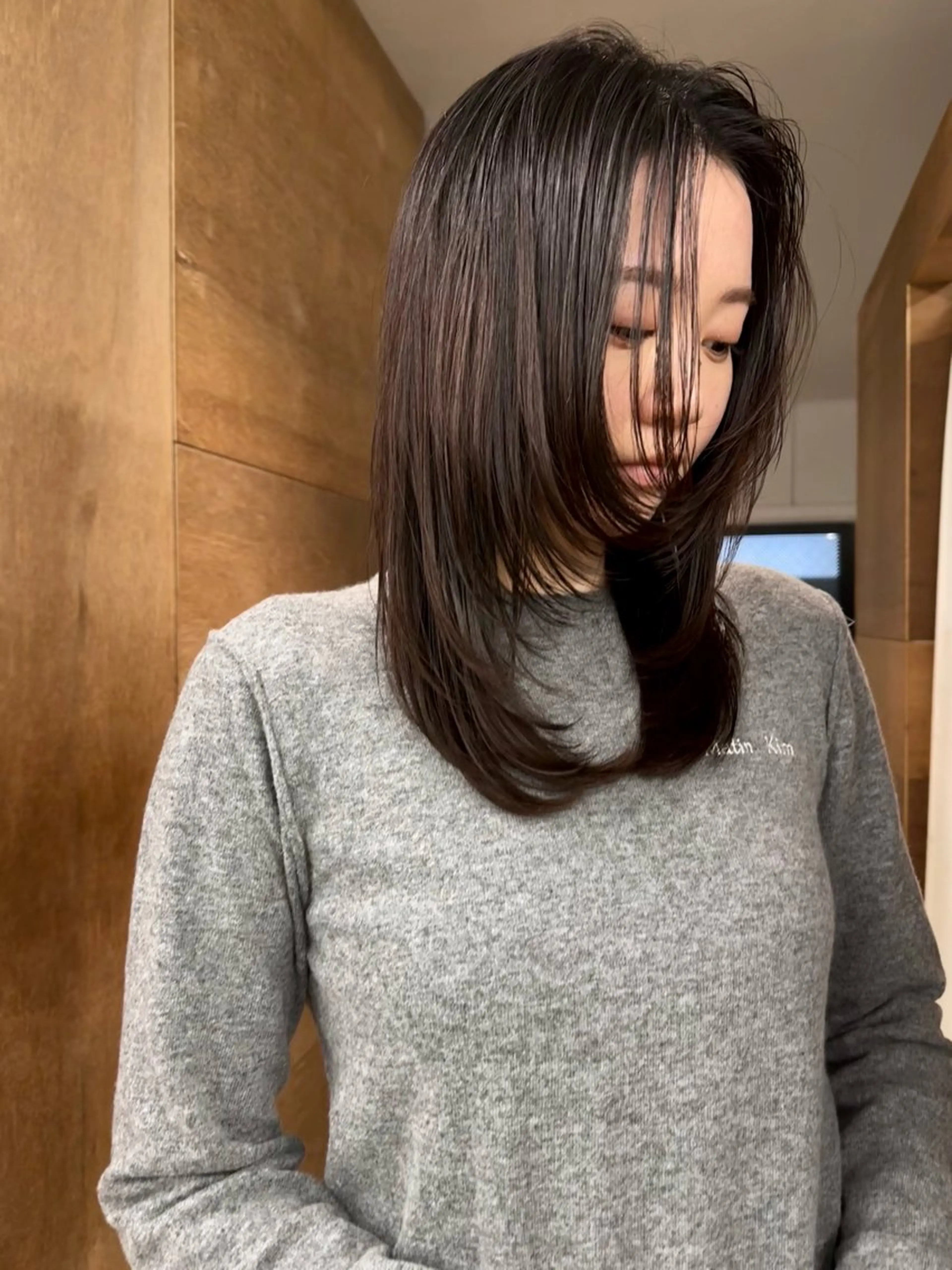 ミディアム 顔まわりレイヤー レイヤーカット カット ヘアカラー トリートメント パーマ/レイヤー/ ボブ/豊浦翔太のヘアスタイル