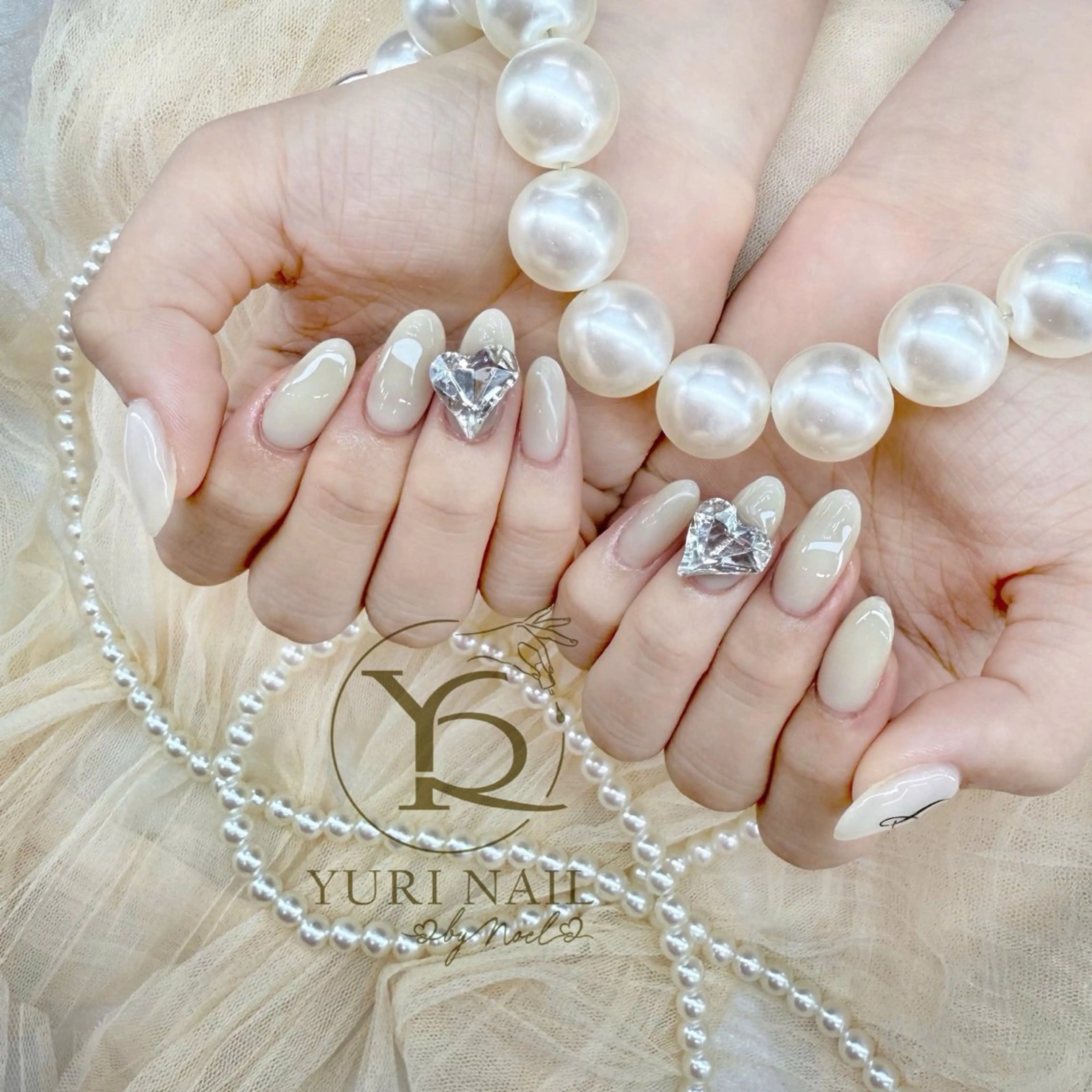 ネイル ハンドネイル フットネイル ハンドケア YURI Nail NARITAのネイルデザイン