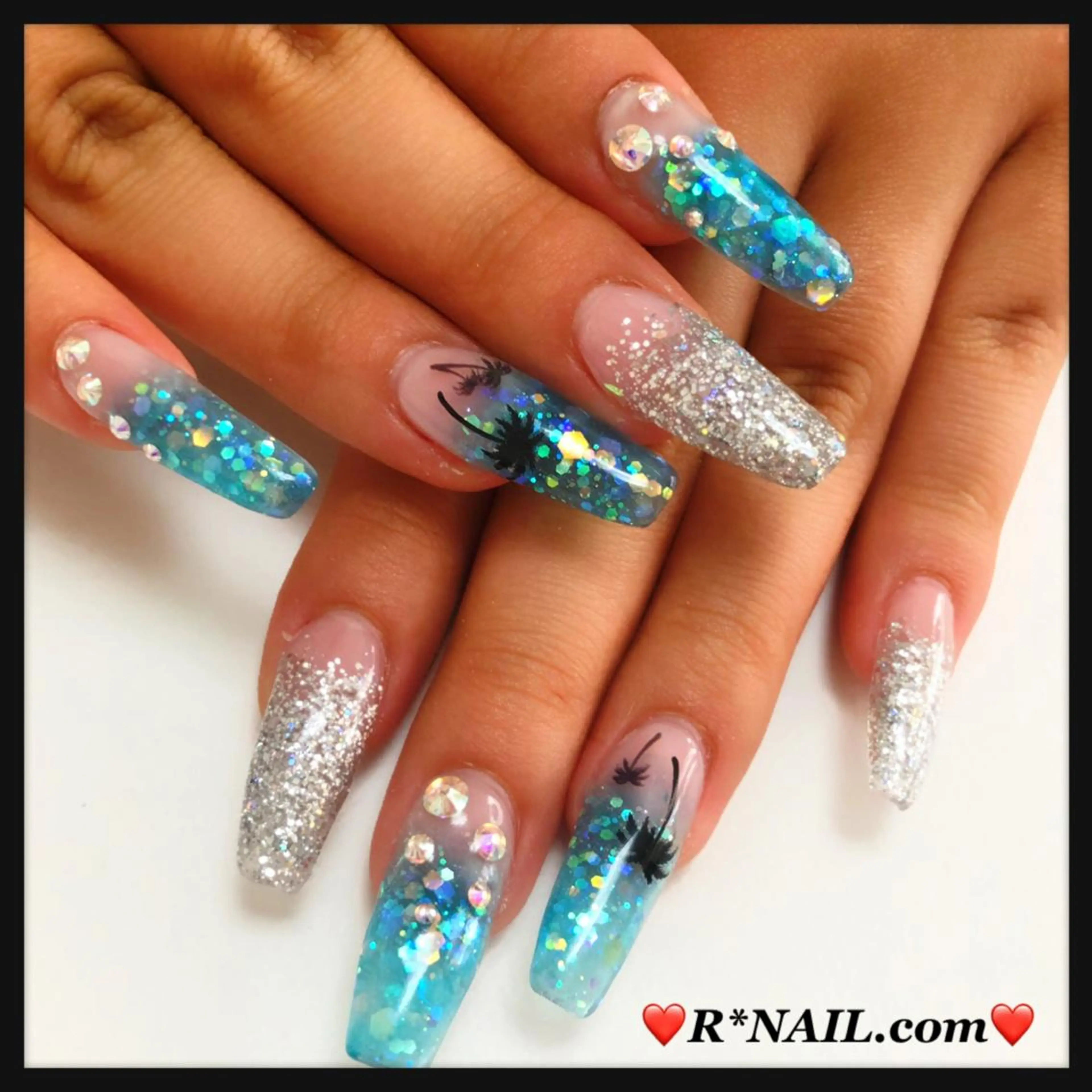 ネイル R*NAIL .comのネイルデザイン