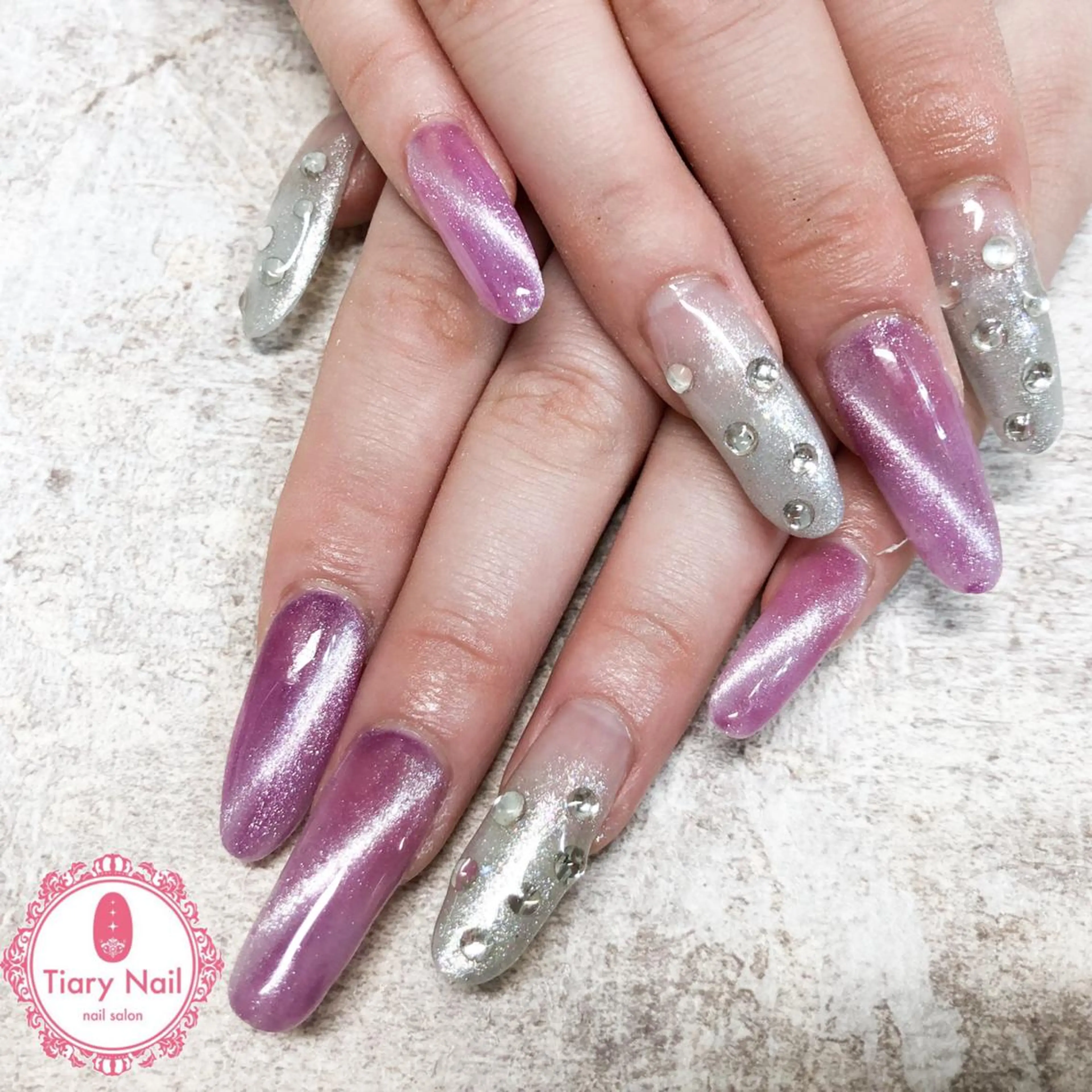 ネイル tiarynail K K🐼のネイルデザイン