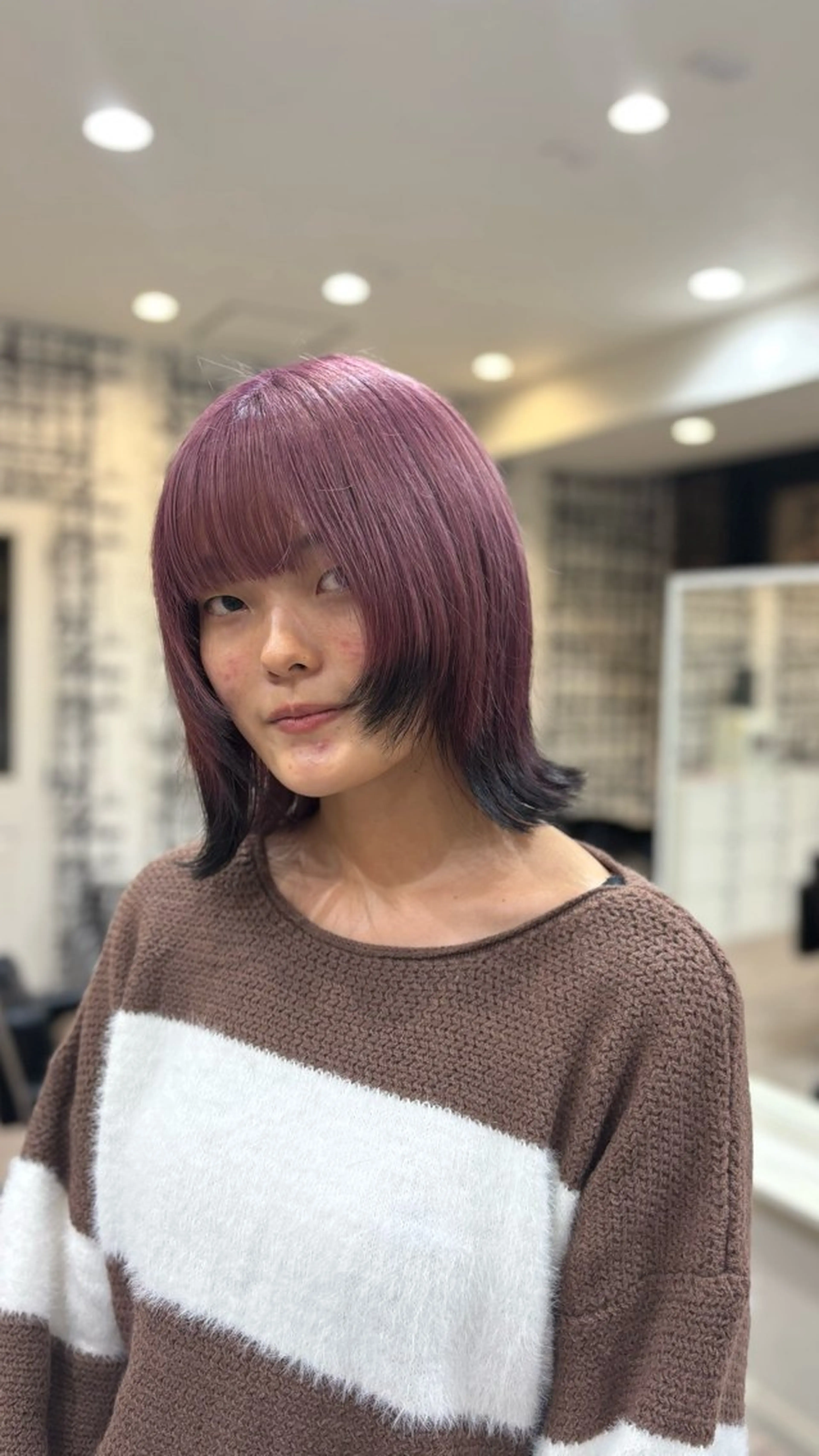 ミディアム カラー 髙杉 舞羽のヘアスタイル