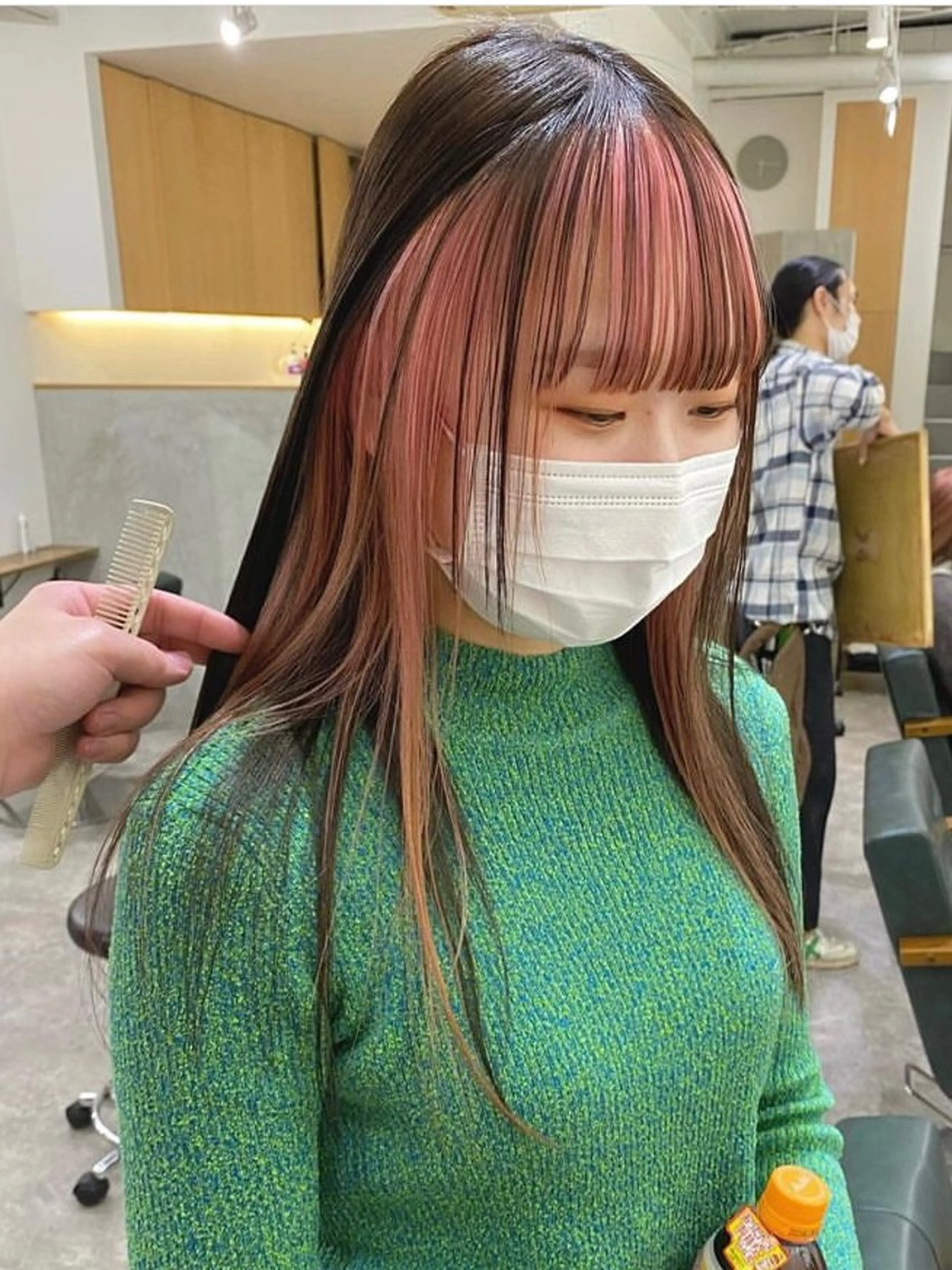 セミロング カラー インナーカラー ピンクカラー ヘアカラー トリートメント 森貴裕/ベージュ/ パーマ/オリーブのヘアスタイル