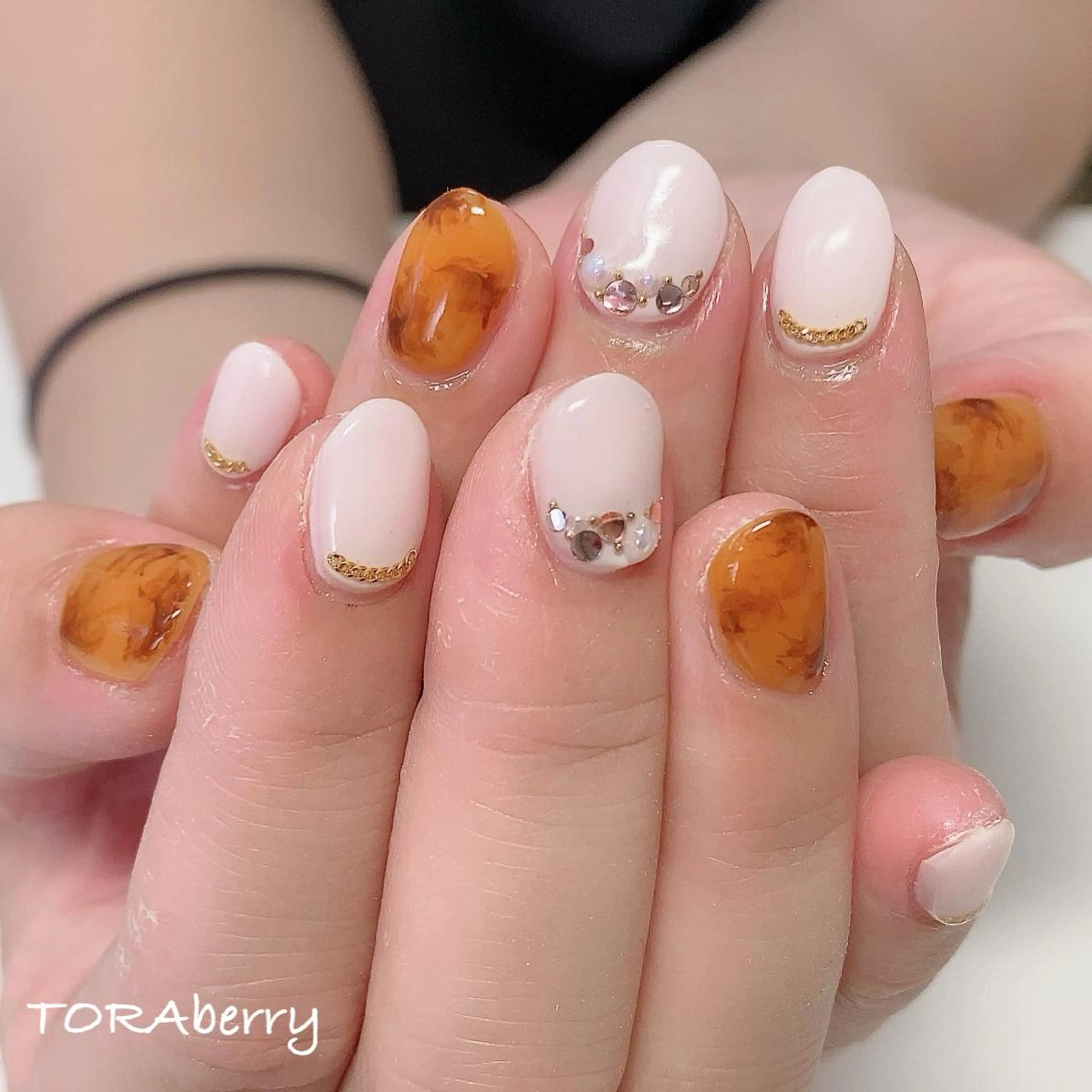 ネイル ネイリスト なつみのネイルデザイン