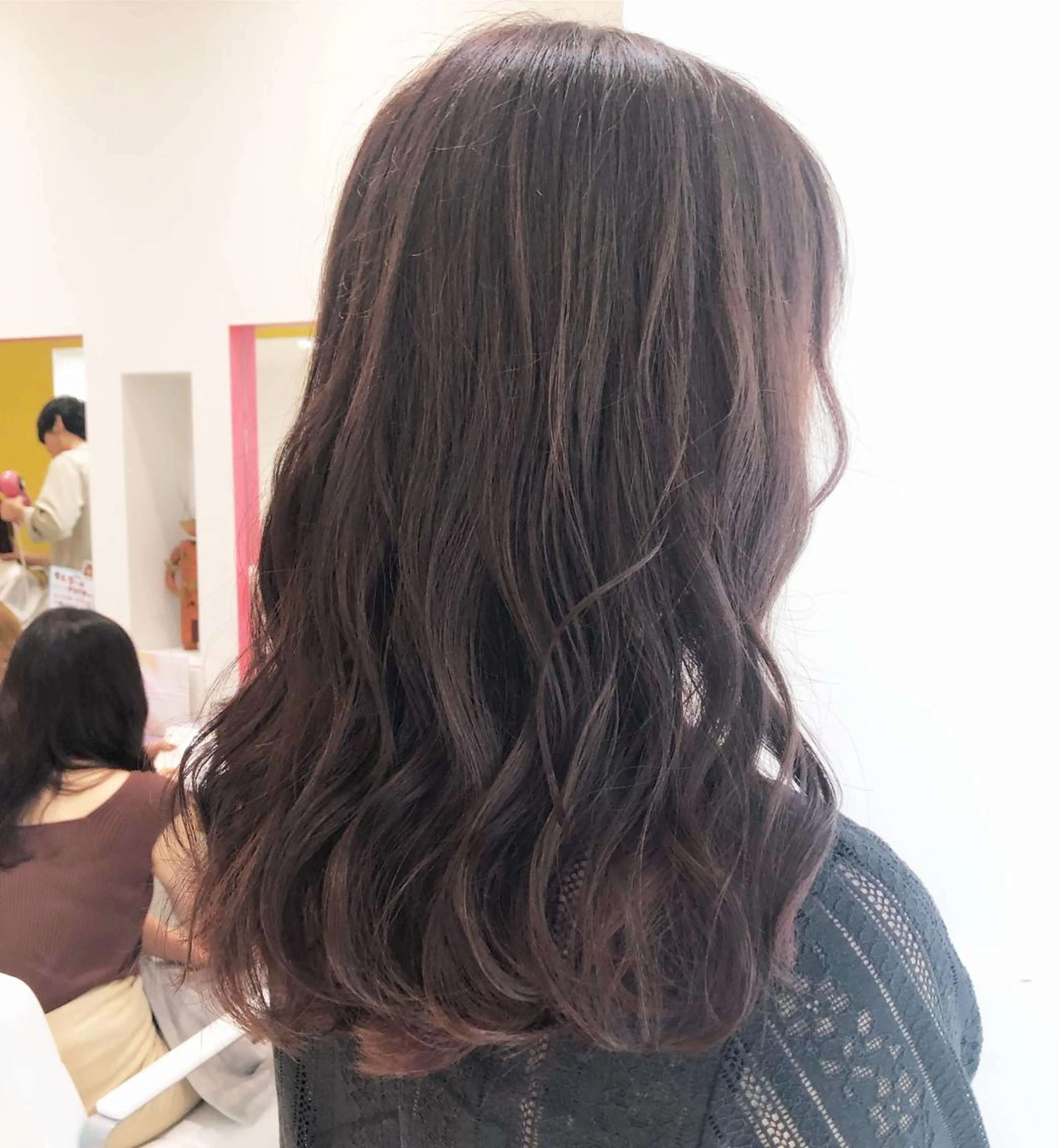 セミロング sano sayakaのヘアスタイル