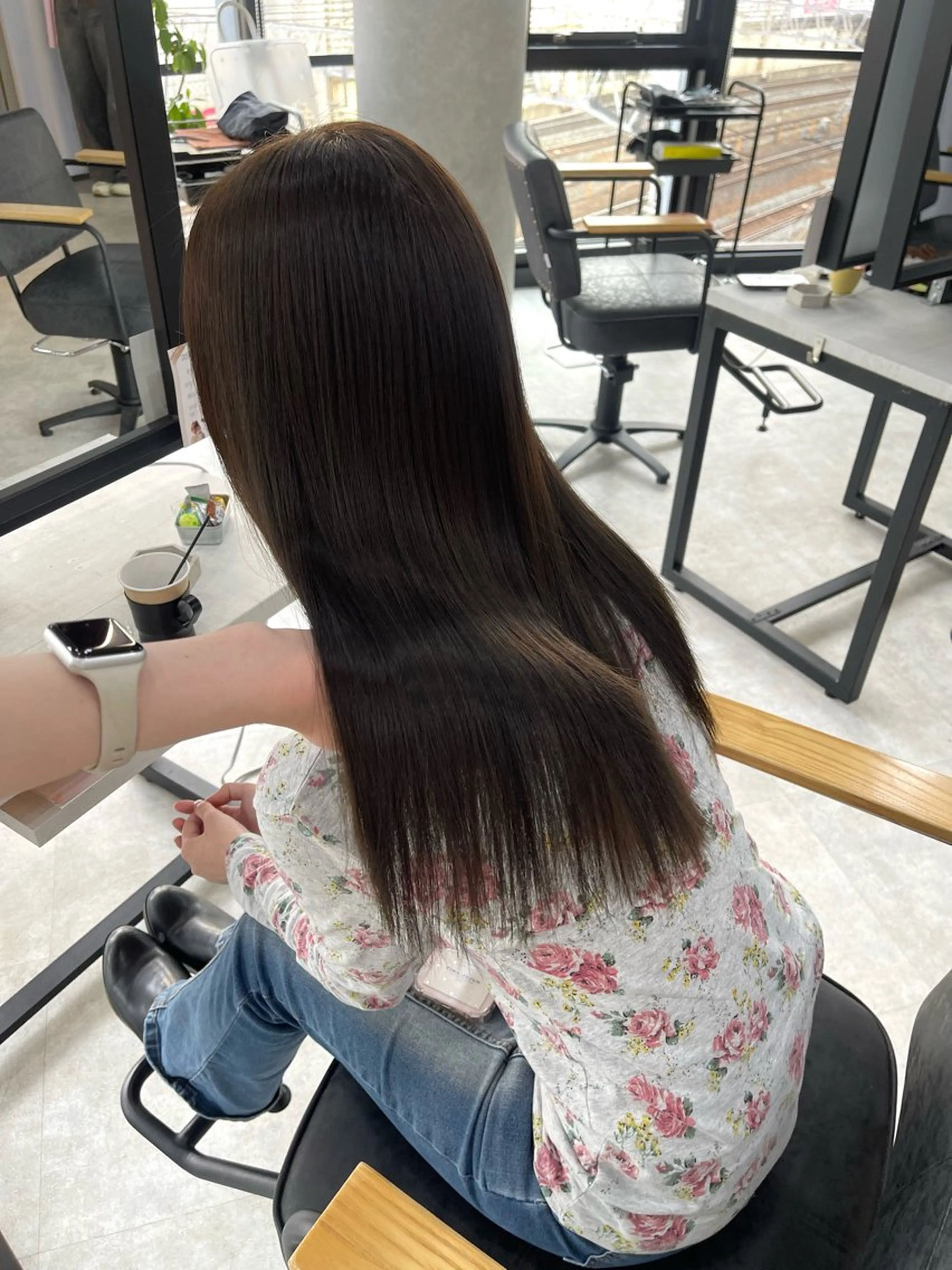 ロング カラー 髪質改善 トリートメント カット ヘアカラー トリートメント 盛れる顔まわり✨🎀 レイヤー別所好葉のヘアスタイル