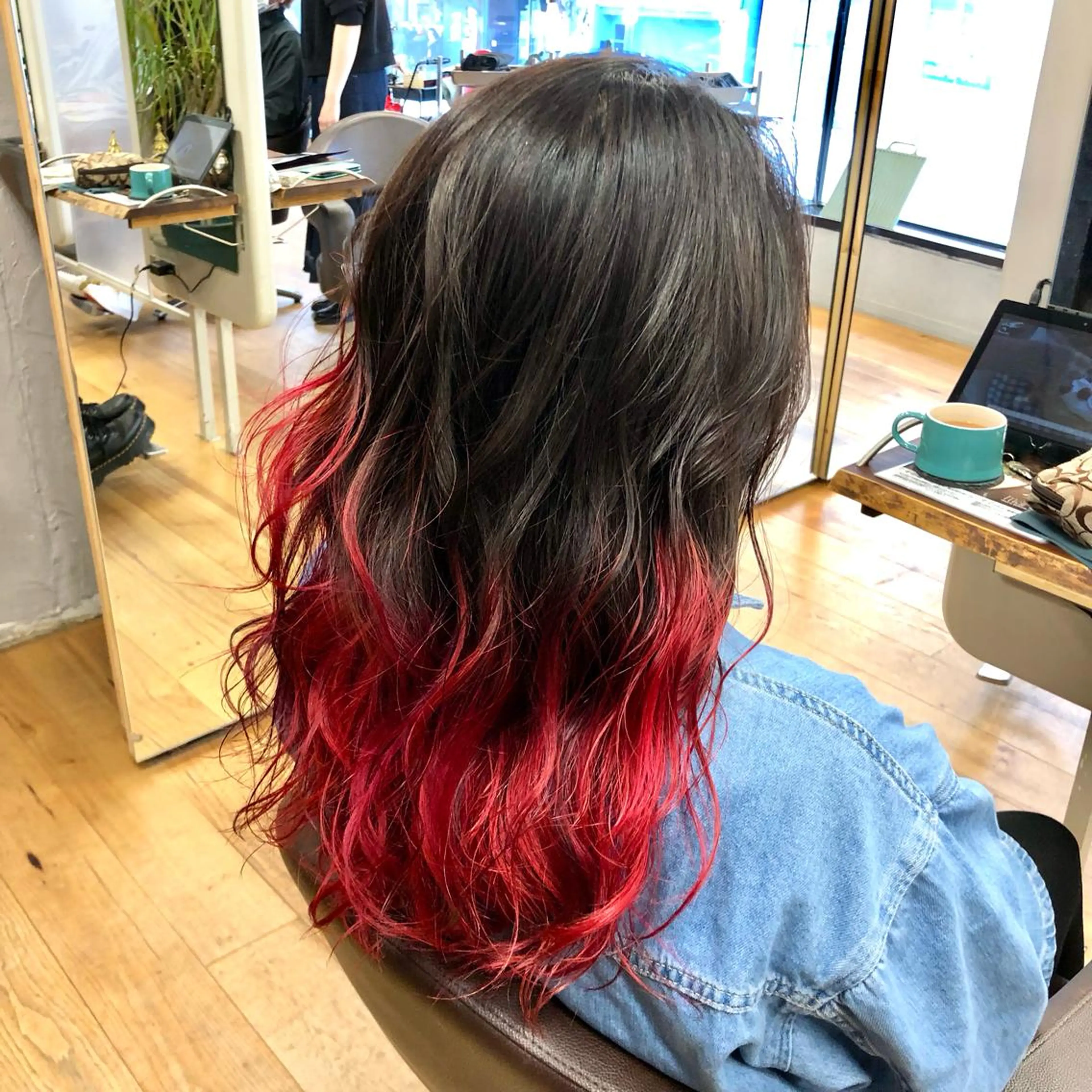 ロング カラー 宮崎 智也のヘアスタイル