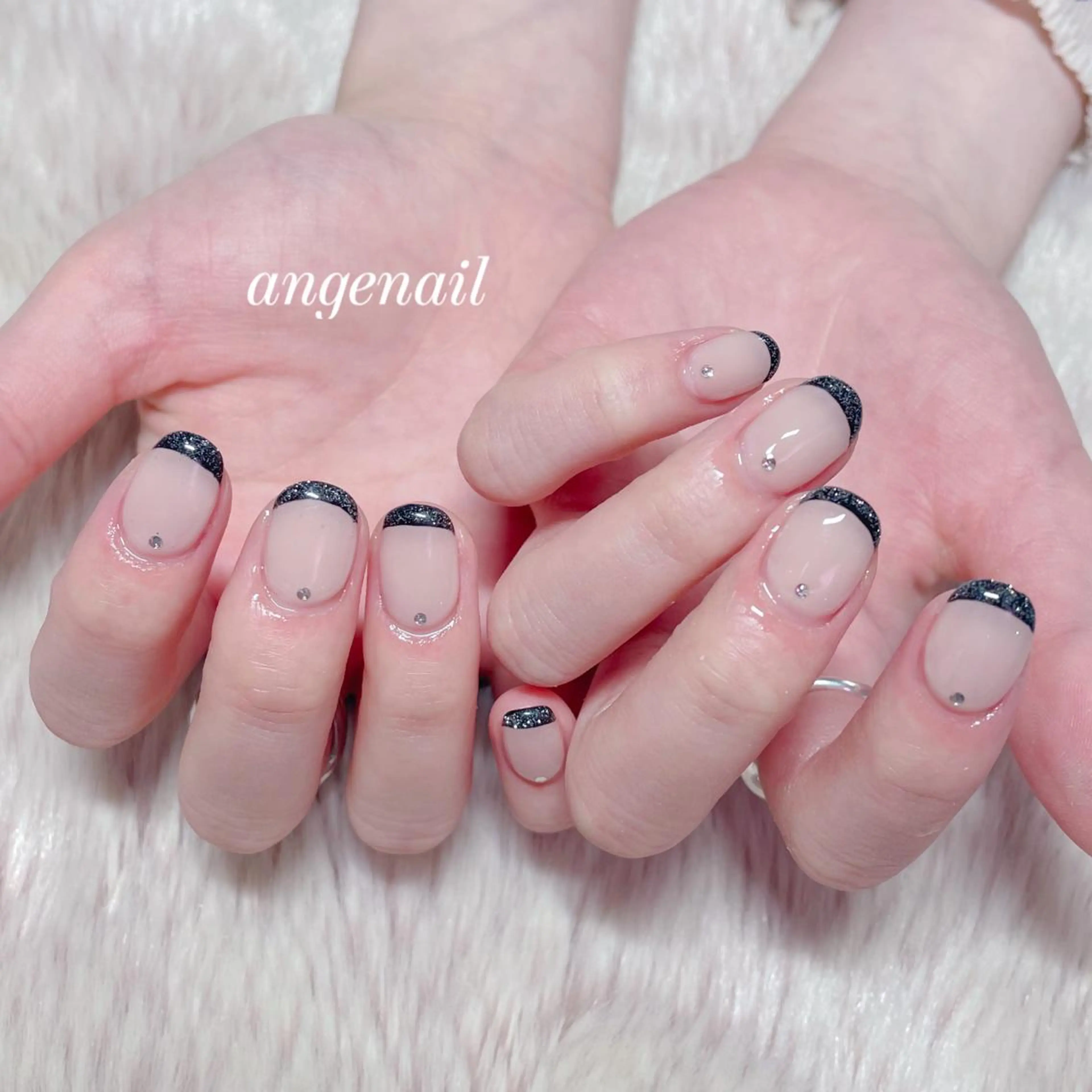 ネイル ハンドネイル オーナーネイリスト MAKIのネイルデザイン