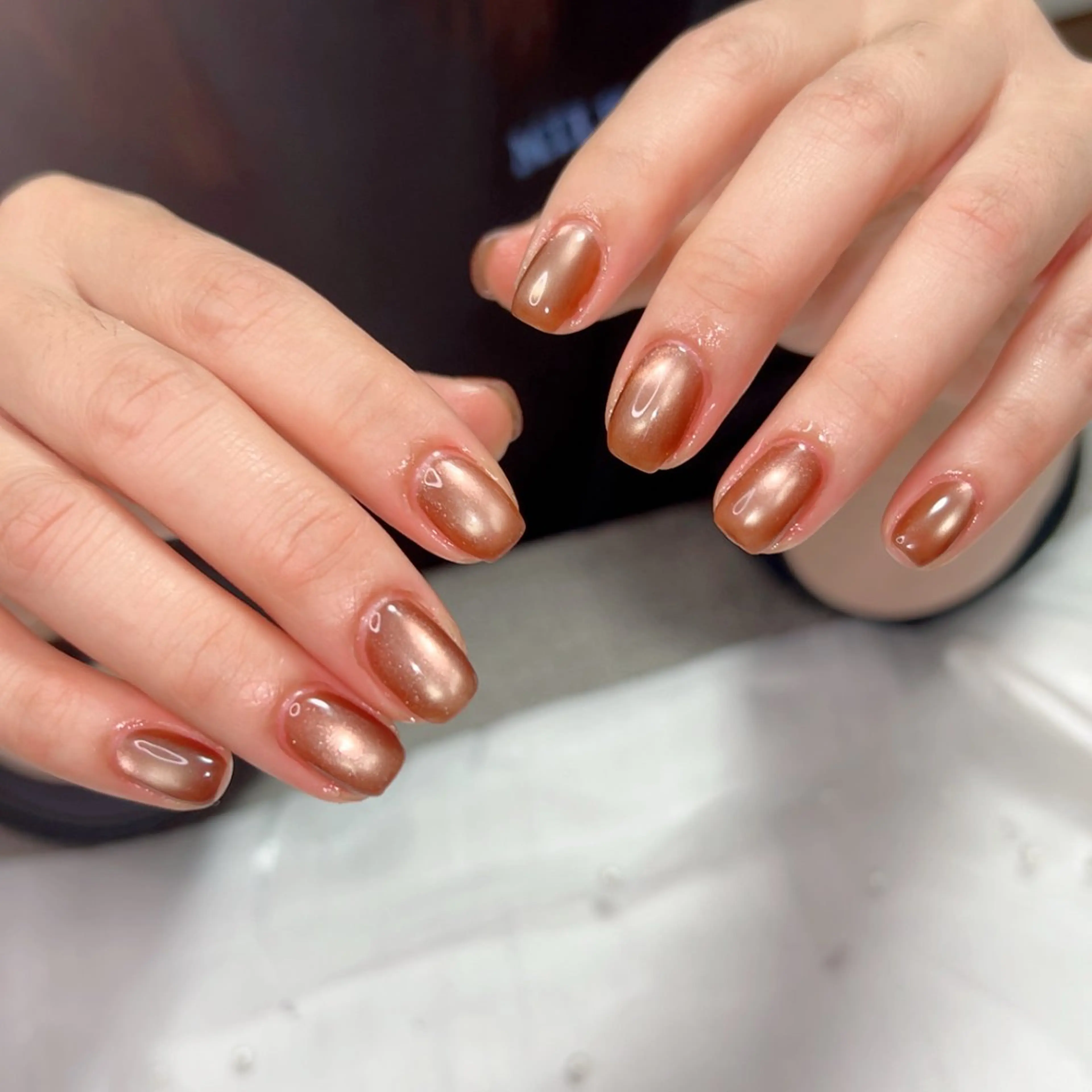 ネイル オーロラネイル ミラーネイル オフィスネイル ワンカラーネイル シンプルネイル ハンドネイル Cute Tips nailのネイルデザイン