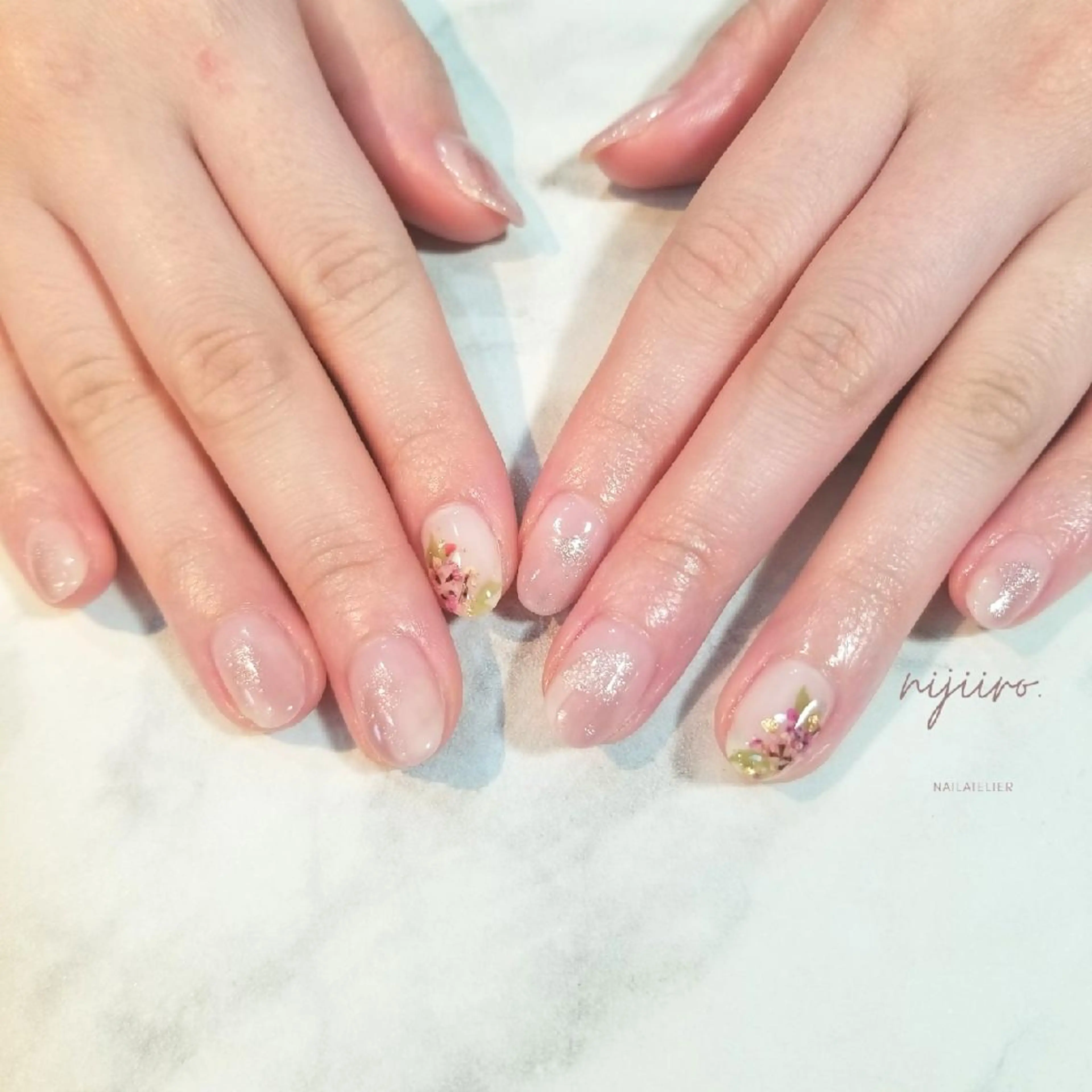 ネイル ハンドネイル nijiiro🌈 サトウのネイルデザイン