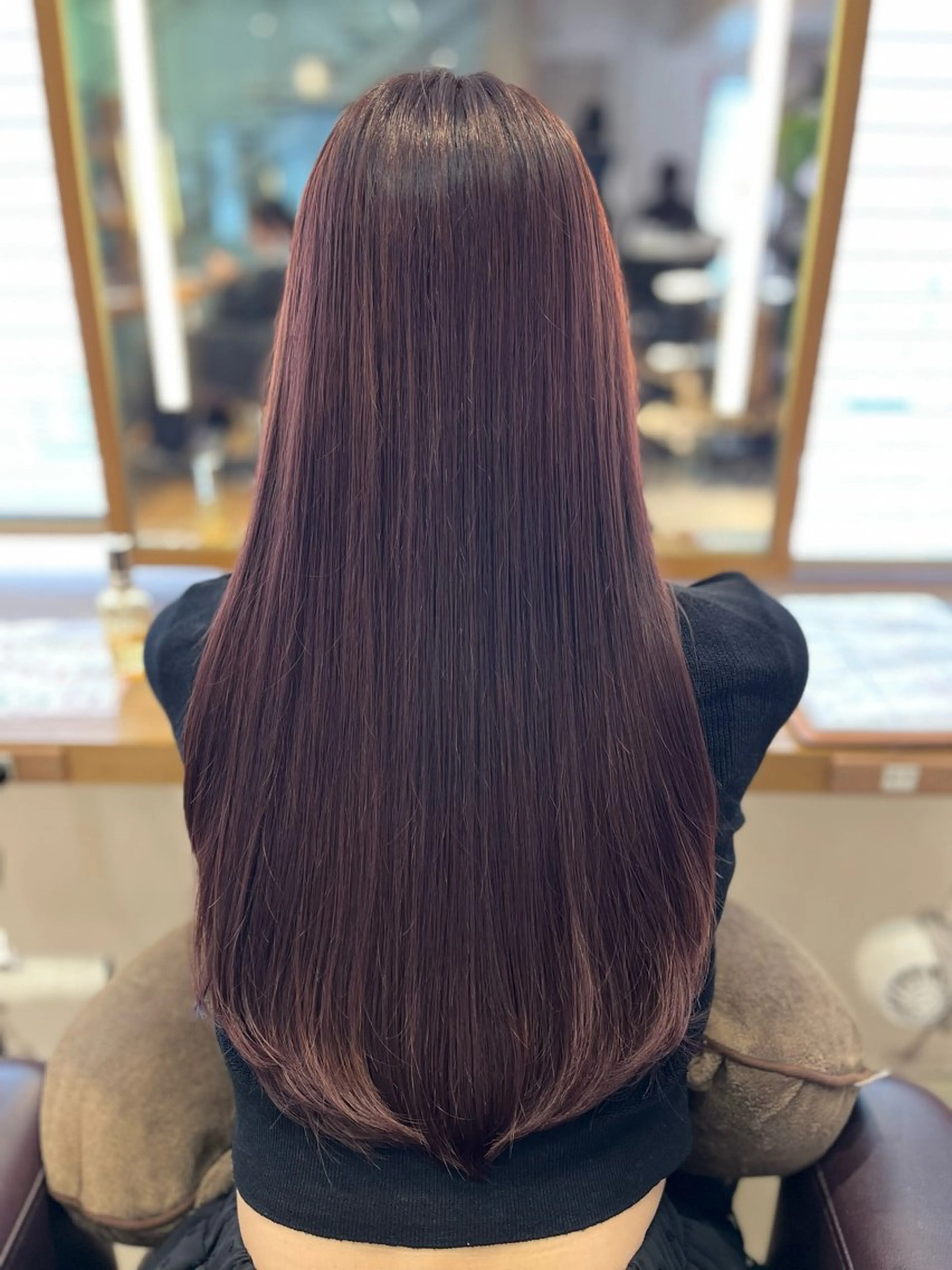 ロング カラー ブリーチ ラベンダーカラー ブリーチなしカラー カット ヘアカラー トリートメント 透明感カラー/ 髪質改善/レイヤーのヘアスタイル