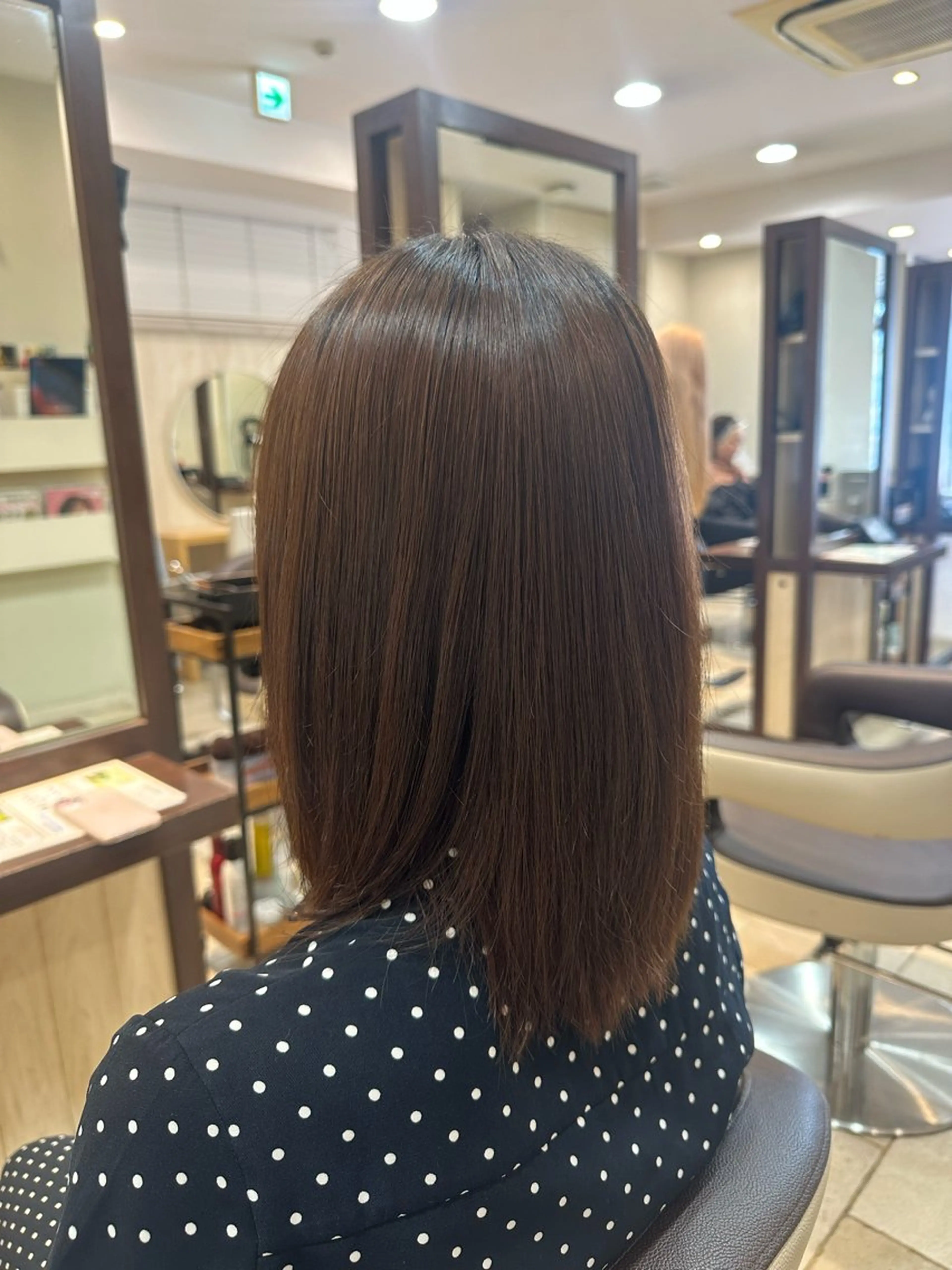 セミロング 髪質改善 カット ヘアカラー 勝見 美春のヘアスタイル