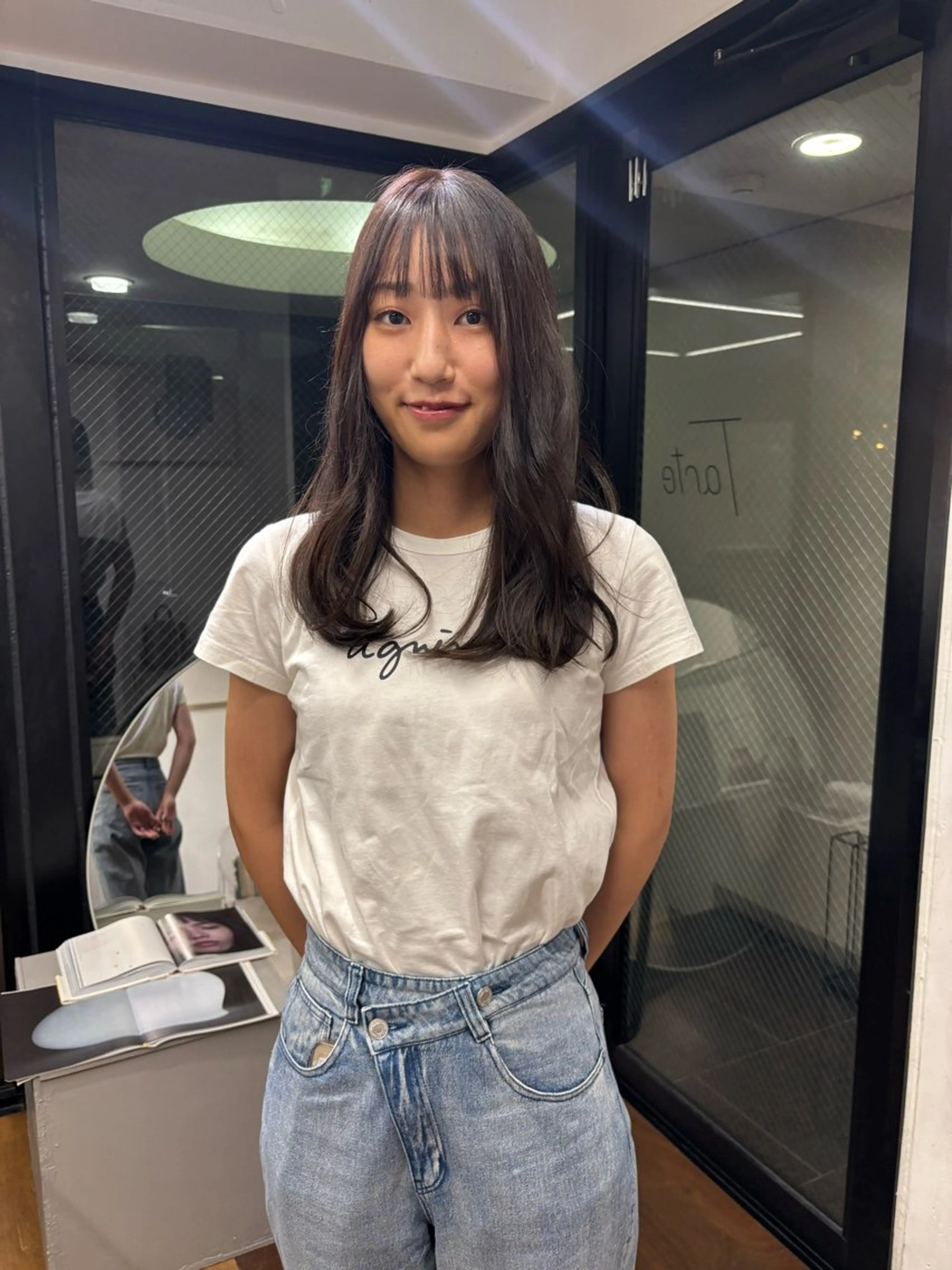 セミロング カラー グレージュ 柔らかストレートと ツヤカラー/和田陽向のヘアスタイル