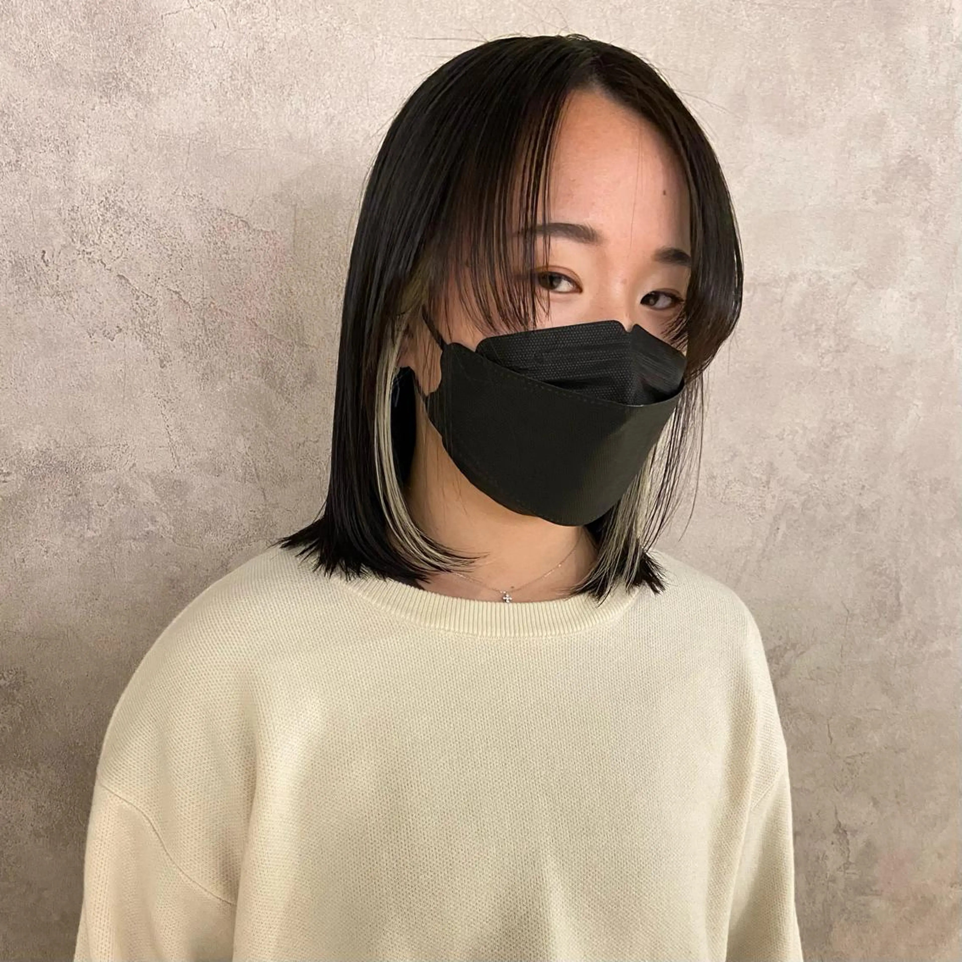 ミディアム カラー イヤリングカラー ボブ 大人ヘア/ショート/ ボブ/レイヤーのヘアスタイル