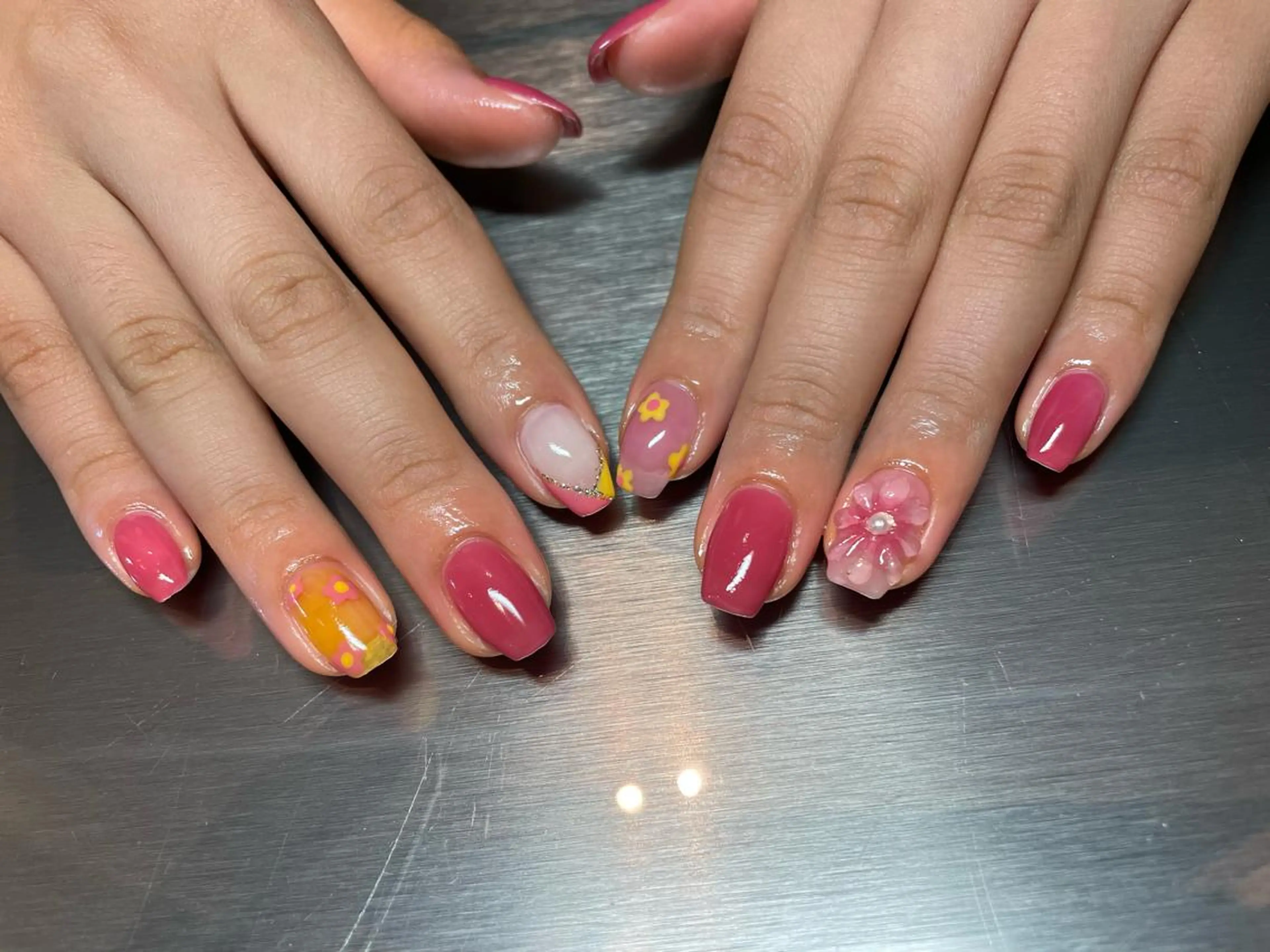 ネイル アートネイル ARCHE 心斎橋 常塚のヘアスタイル