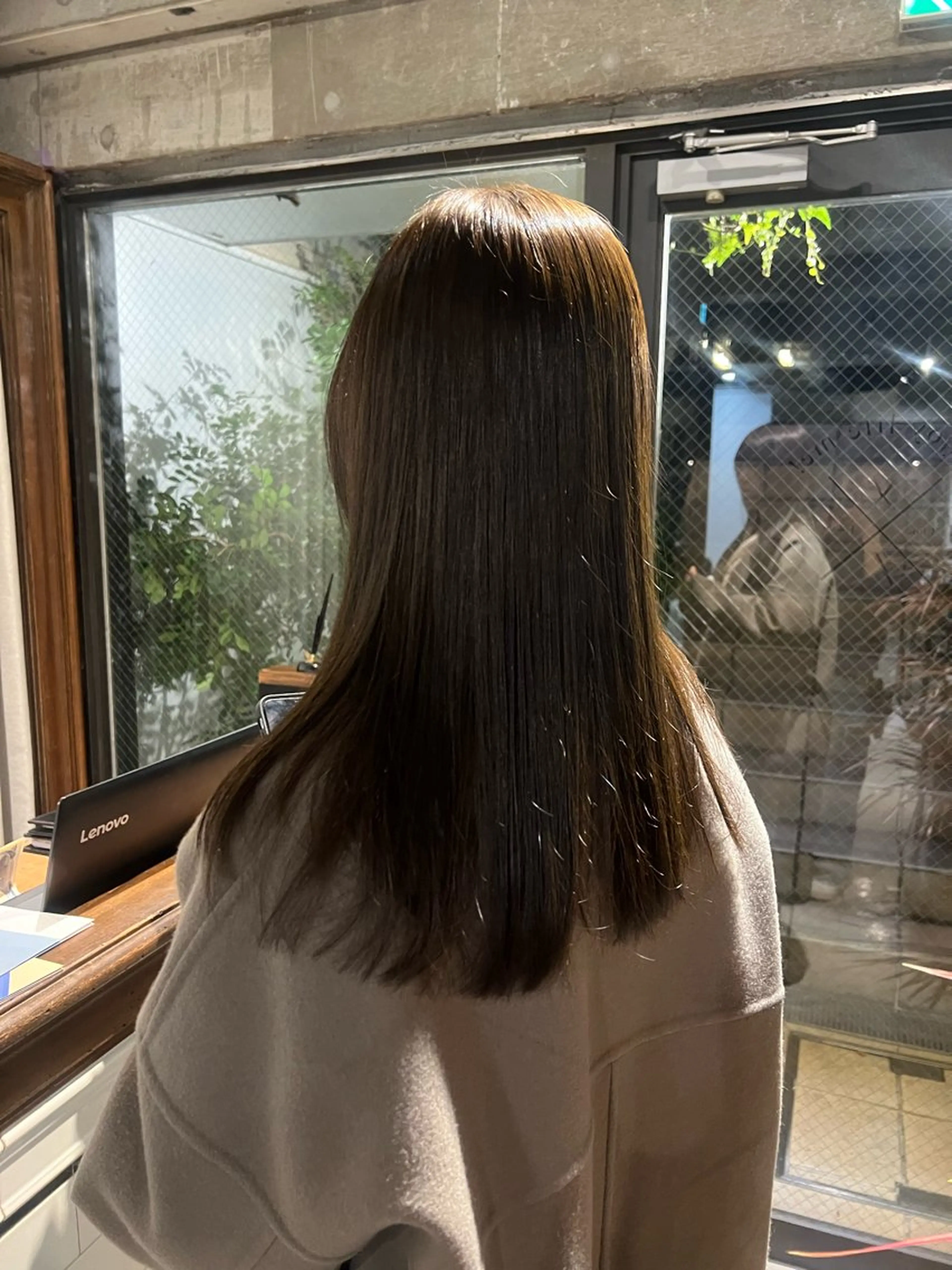 ロング パーマ×透明感カラー MIOのヘアスタイル