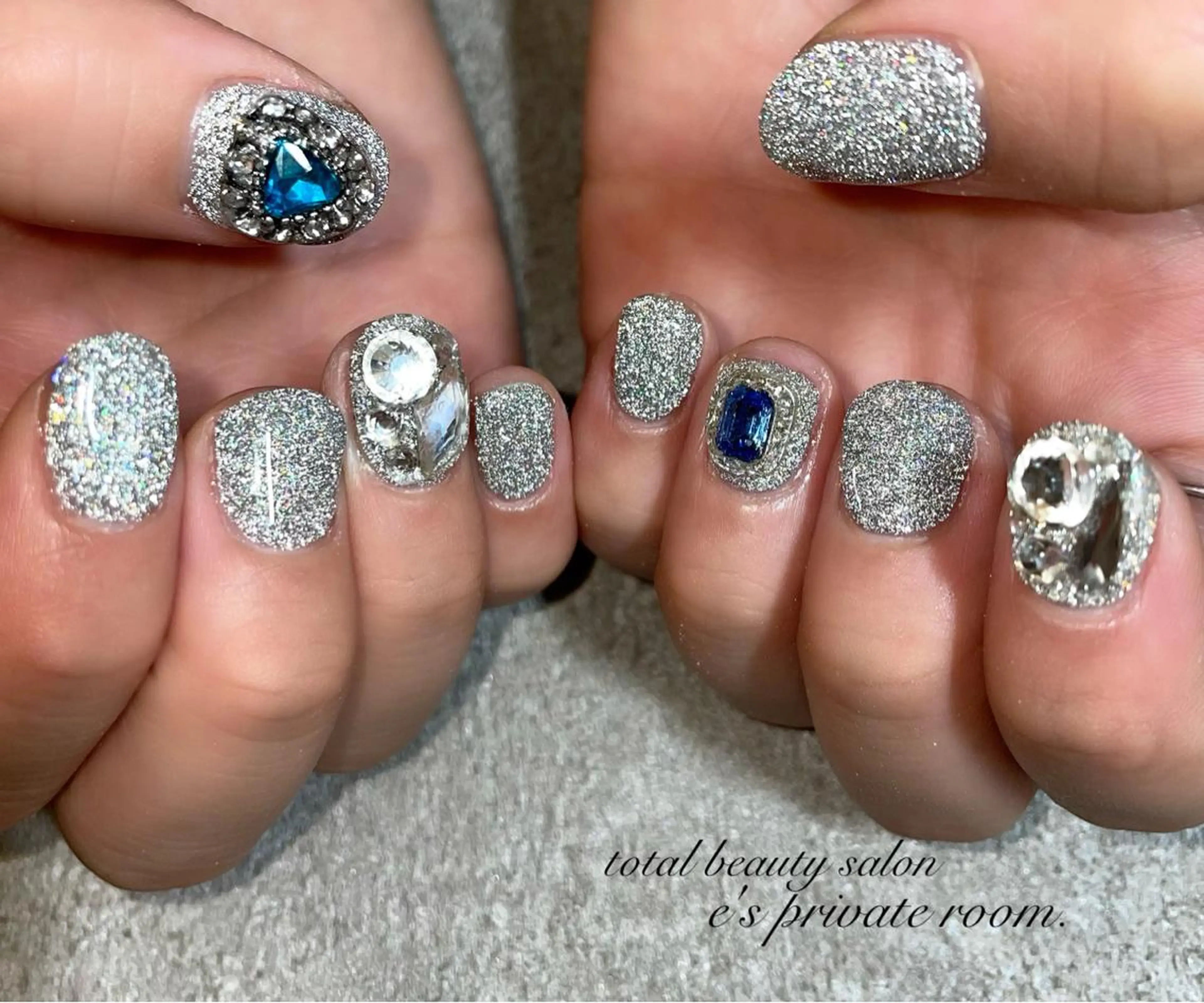 ネイル LAVISH nail salonのネイルデザイン