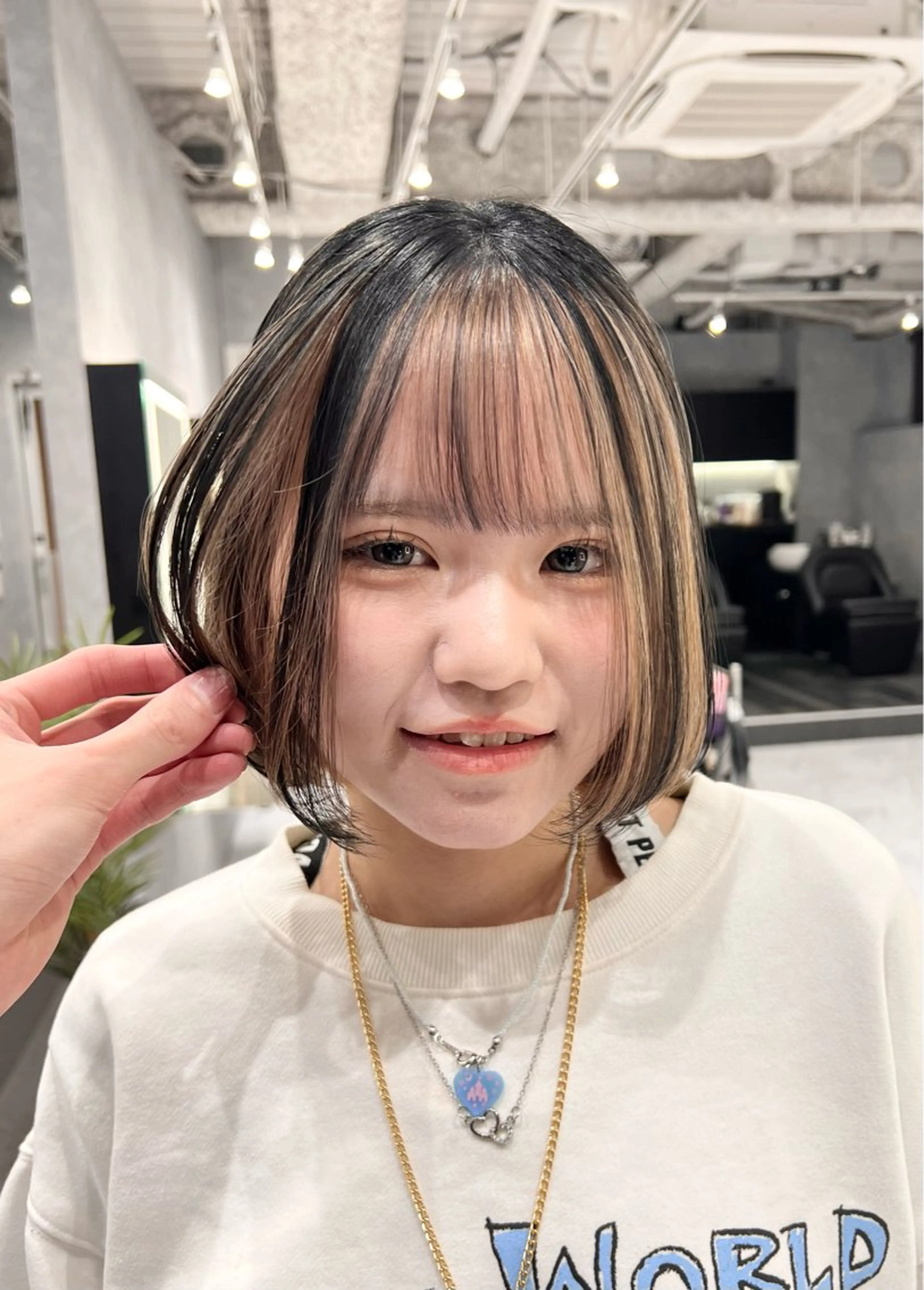 カラー SALOWIN栄 高須大貴のヘアスタイル