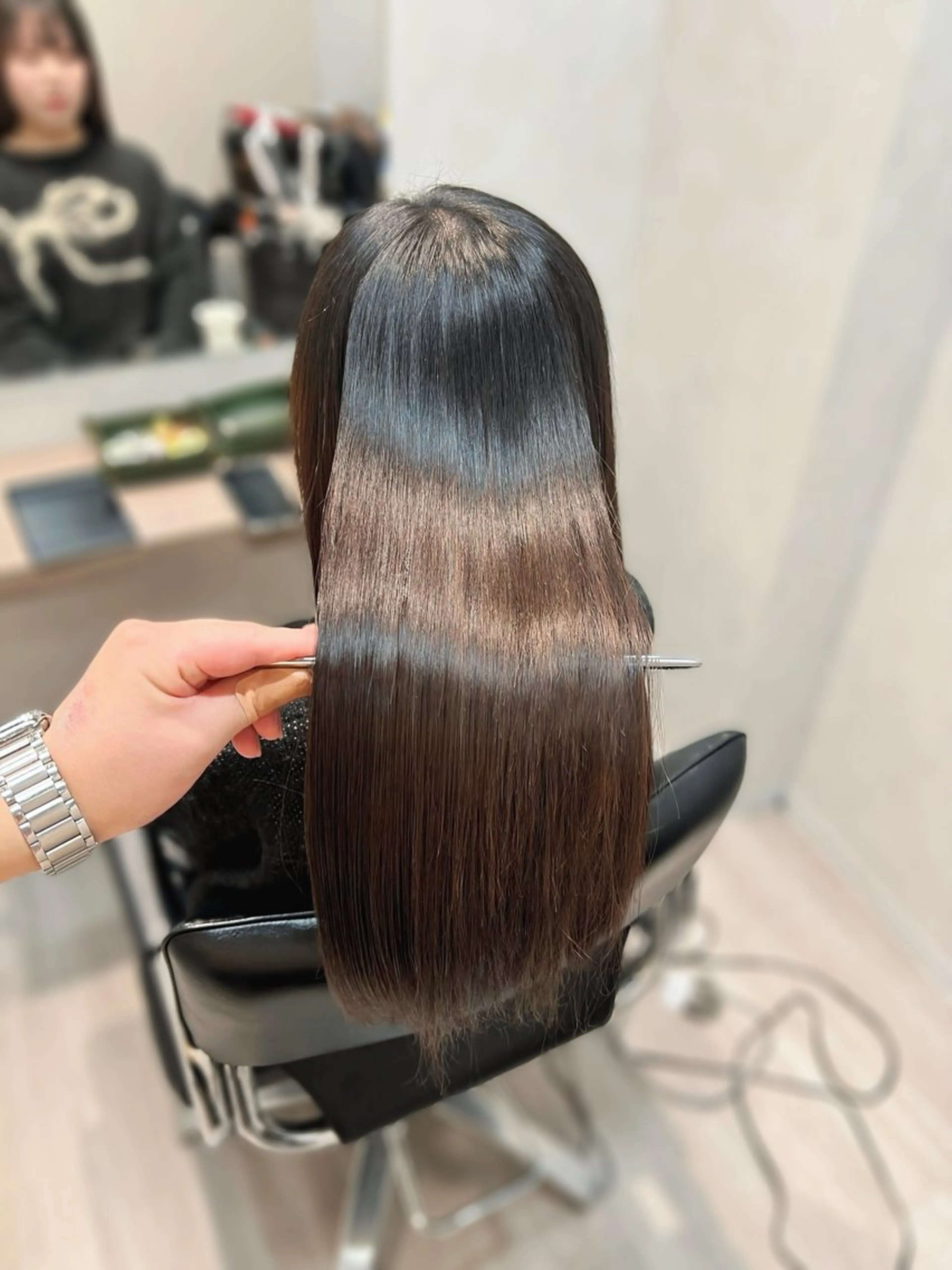 ロング パーマ 髪質改善 縮毛矯正 ストレートパーマ 縮毛矯正/ レイヤー/ミディアムのヘアスタイル